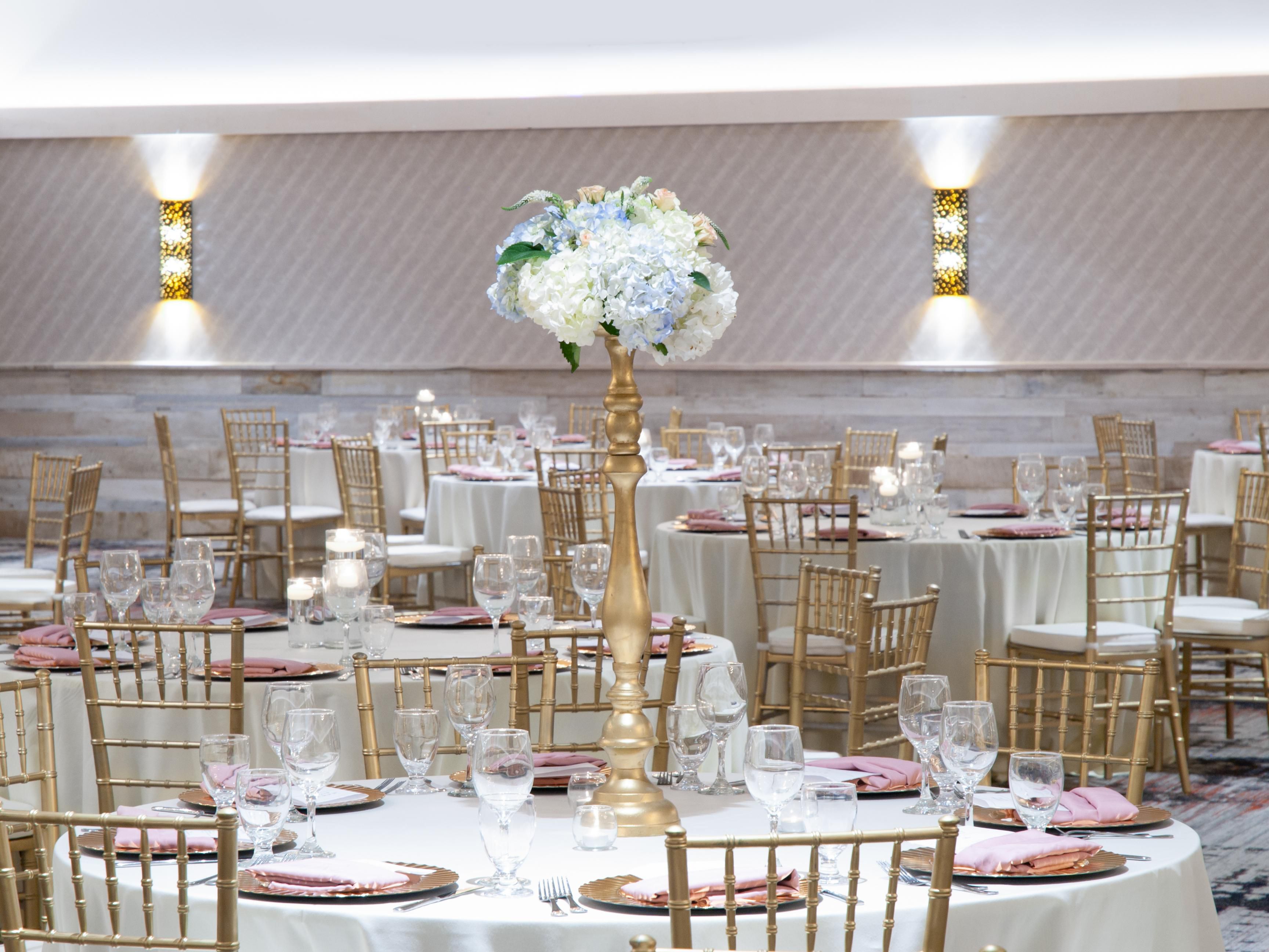 Hosting a meeting, wedding, or other special event while in St. Louis, Missouri? Our hotel's conference center boasts over 15,500 square feet of newly renovated meeting space of all sizes. Relax knowing your event at our Holiday Inn St Louis SW - Route 66 hotel will be a success.