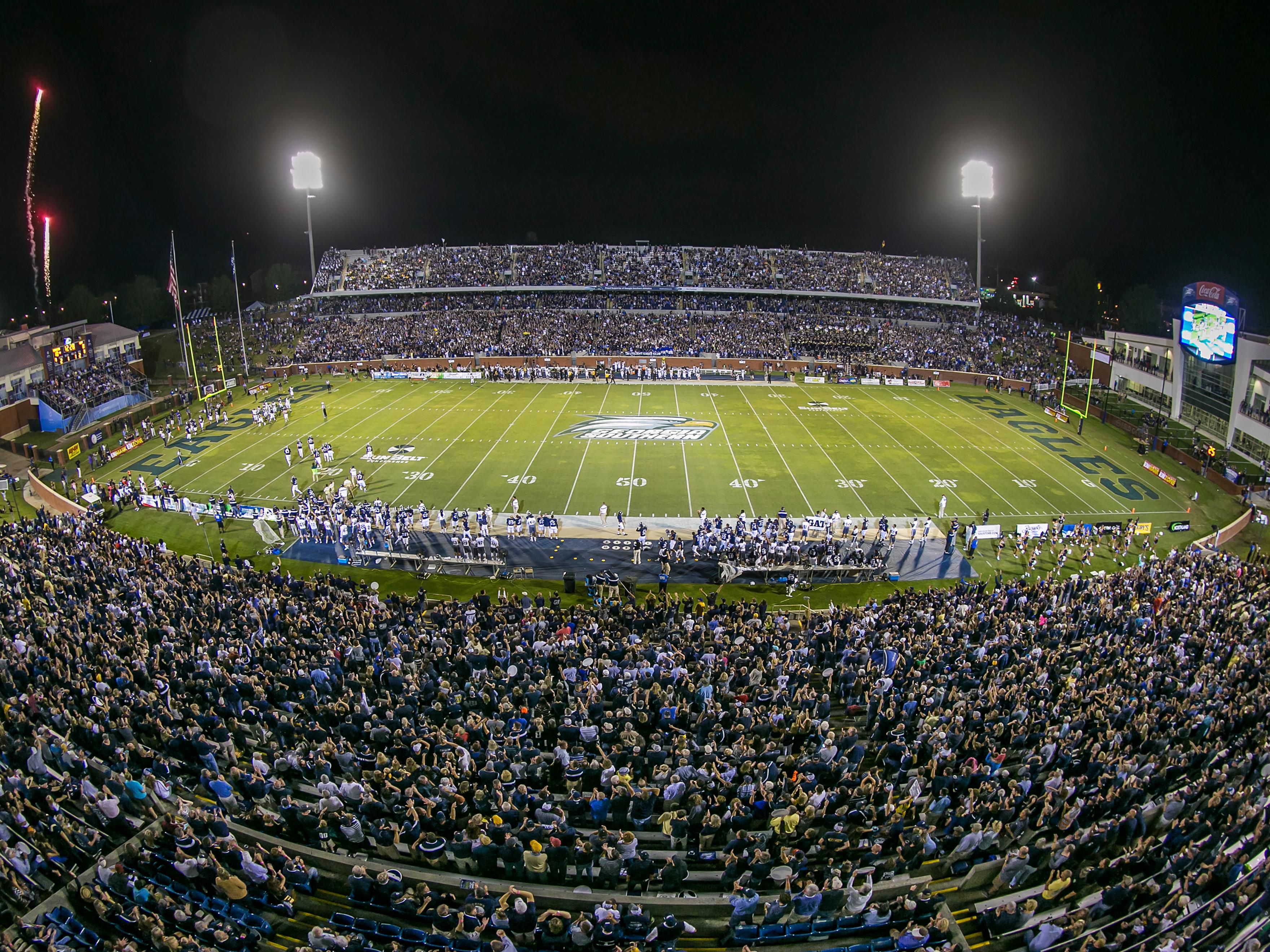 Our hotel is your ideal base, located near popular local attractions like Georgia Southern University, Paulson Stadium, and Splash in the Boro. Additionally, you'll find us conveniently close to the new Jack and Ruth Ann Convocation Center, the home of Tormenta soccer club, East Georgia Regional Medical Center, and the Hyundai plant.