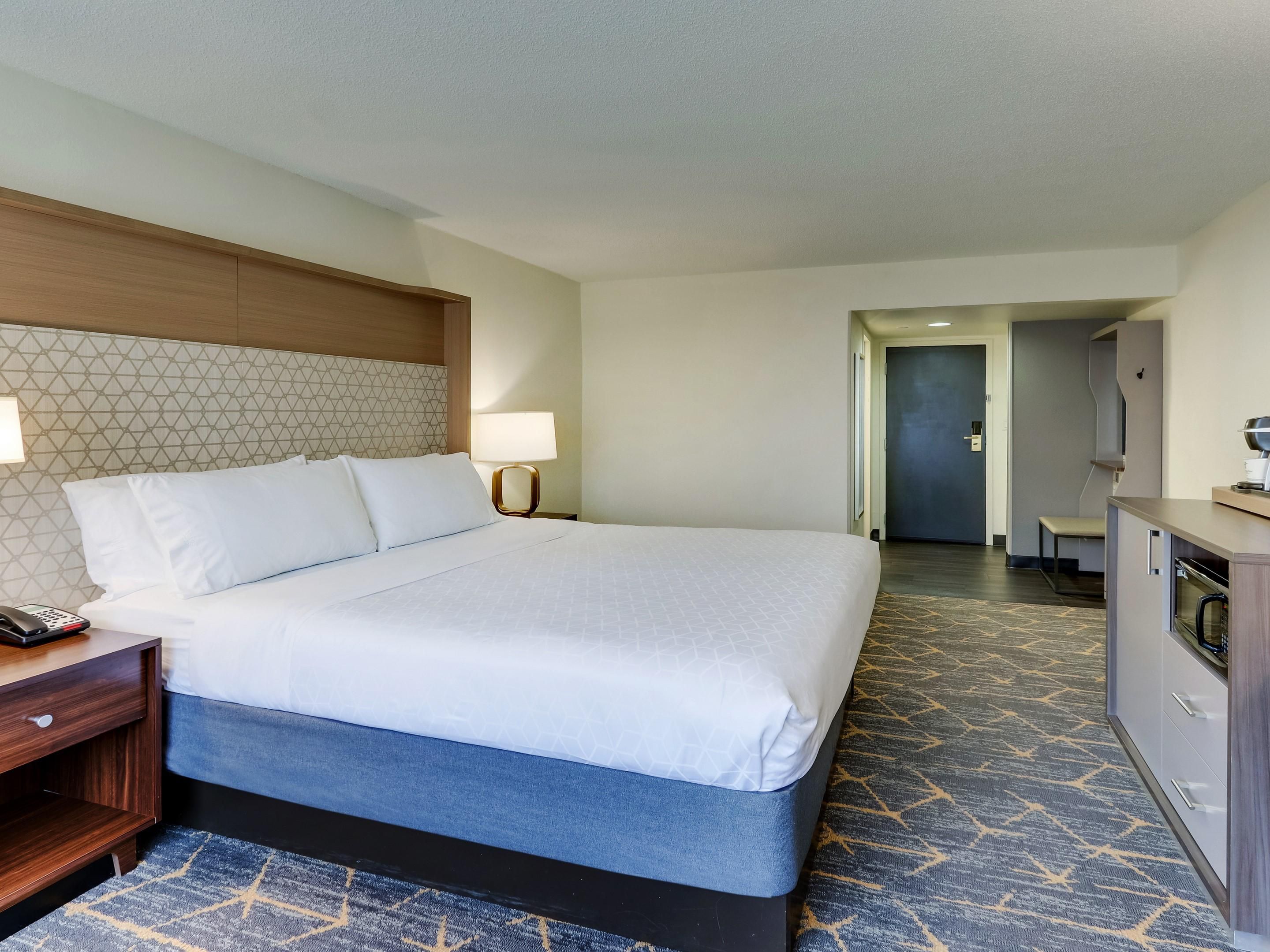 Spacious king size bed to melt away into for the night