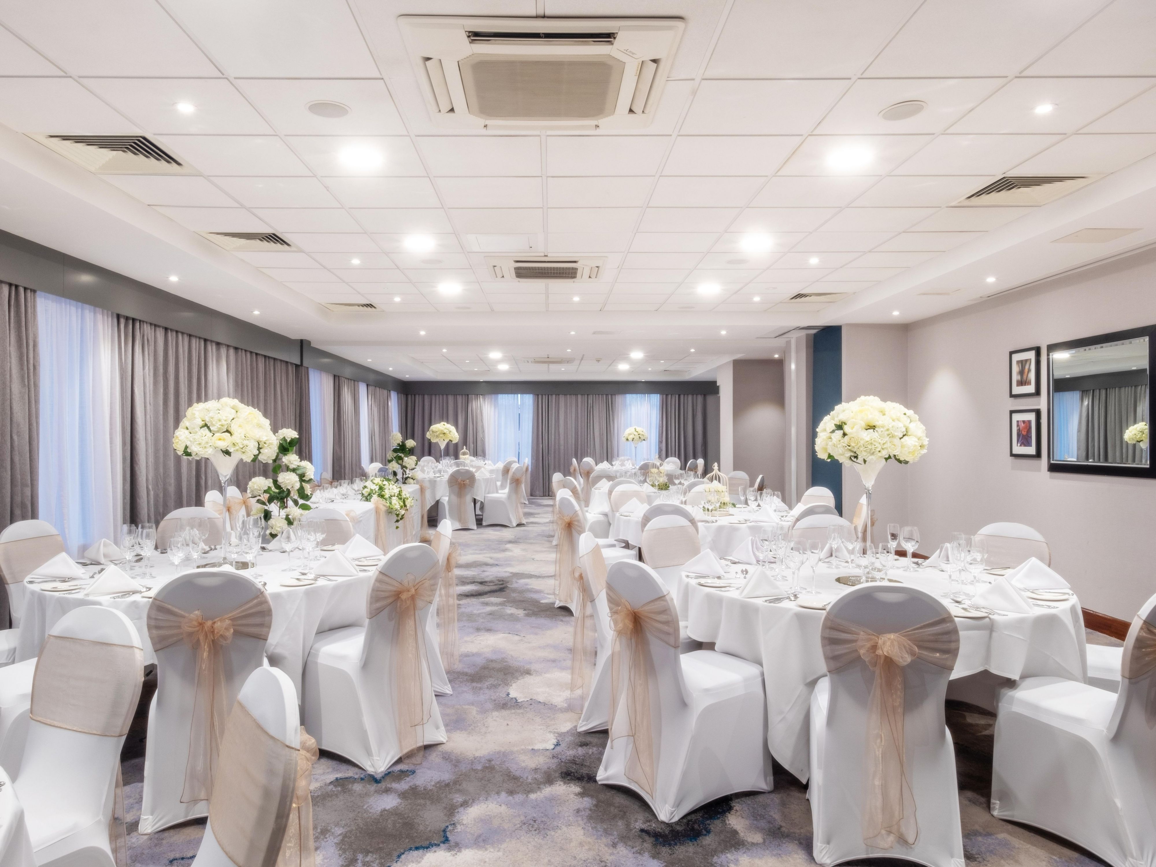 Our contemporary wedding venue is nestled in the heart of Stevenage, Hertfordshire and offers the perfect backdrop for your special day. Whether you envision an intimate gathering or a grand affair, our versatile wedding suites can host anywhere from 2 to 400 guests on a dedicated floor.