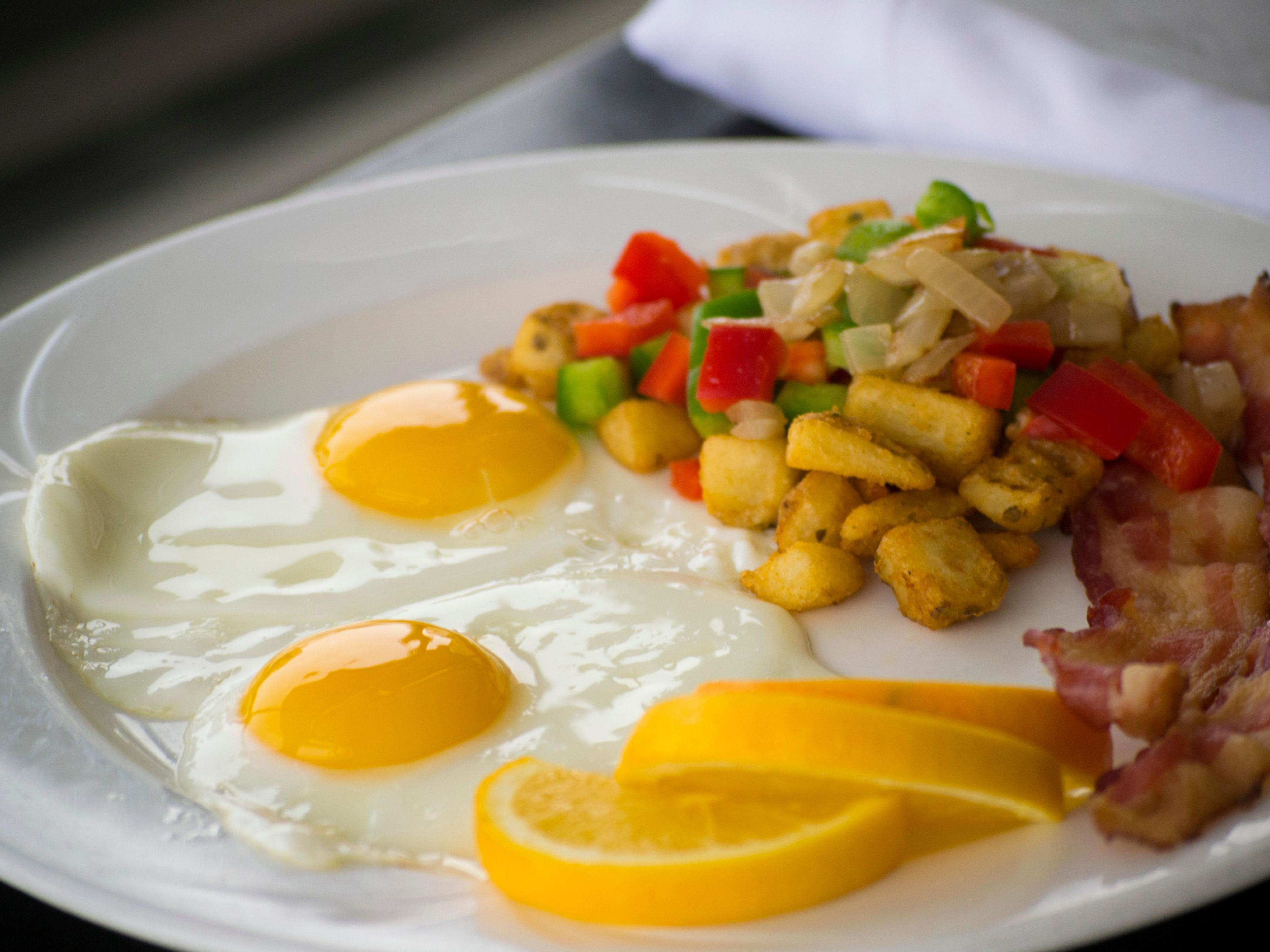 Our Four Corners Restaurant serves up a full breakfast menu each morning. Whether you are looking for a hearty breakfast or something on the lighter side, we've got it all. 