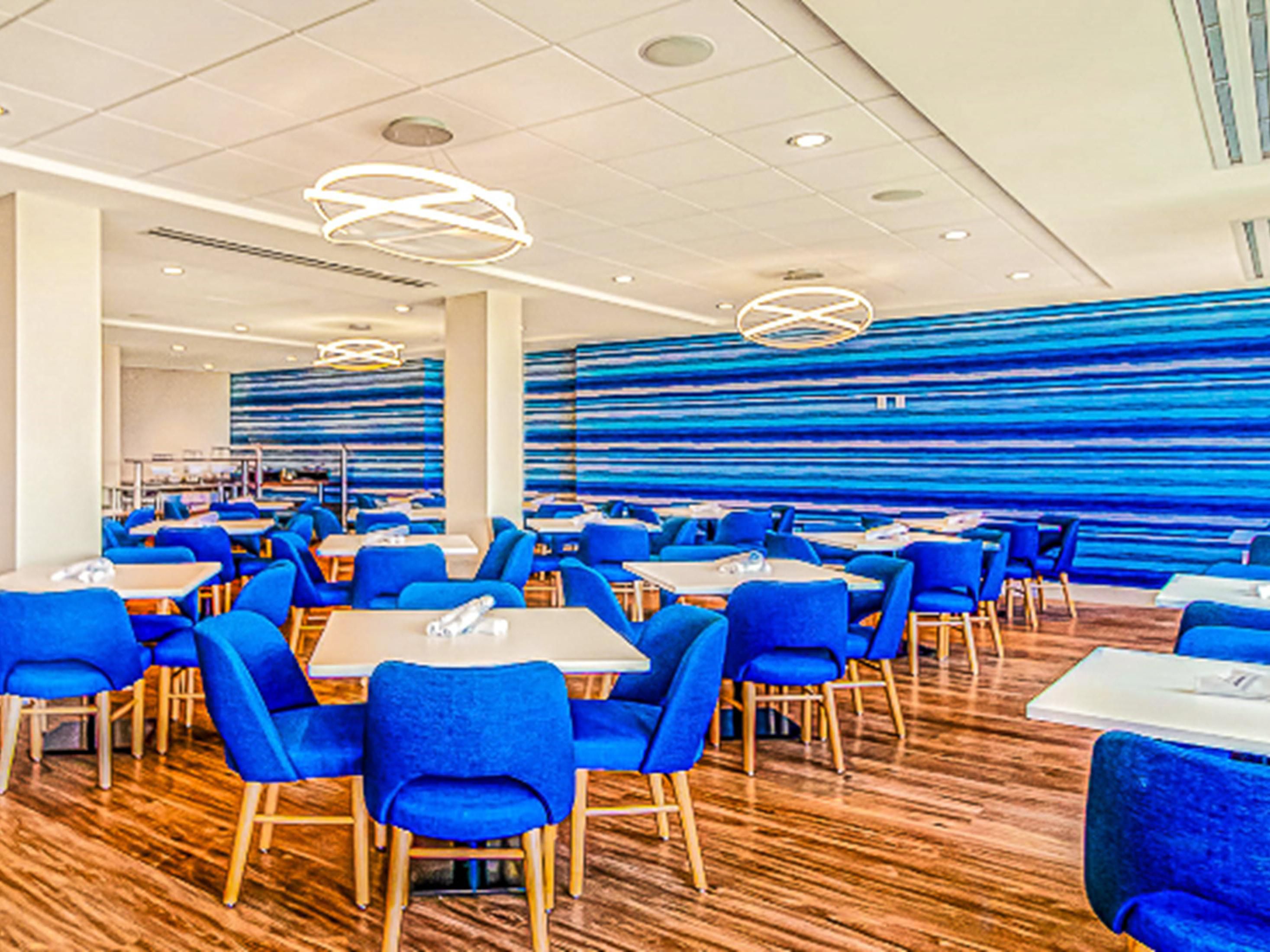 For those laid-back travelers, you don’t need to venture too far from the pool and beach. Enjoy a hearty breakfast, light lunch, and of course plenty of seafood for dinner served daily in our oceanfront Saltaire Coastal Kitchen and Bar. We mix up your tropical drinks all day to enjoy with an ocean view or to go to the pool or the beach!