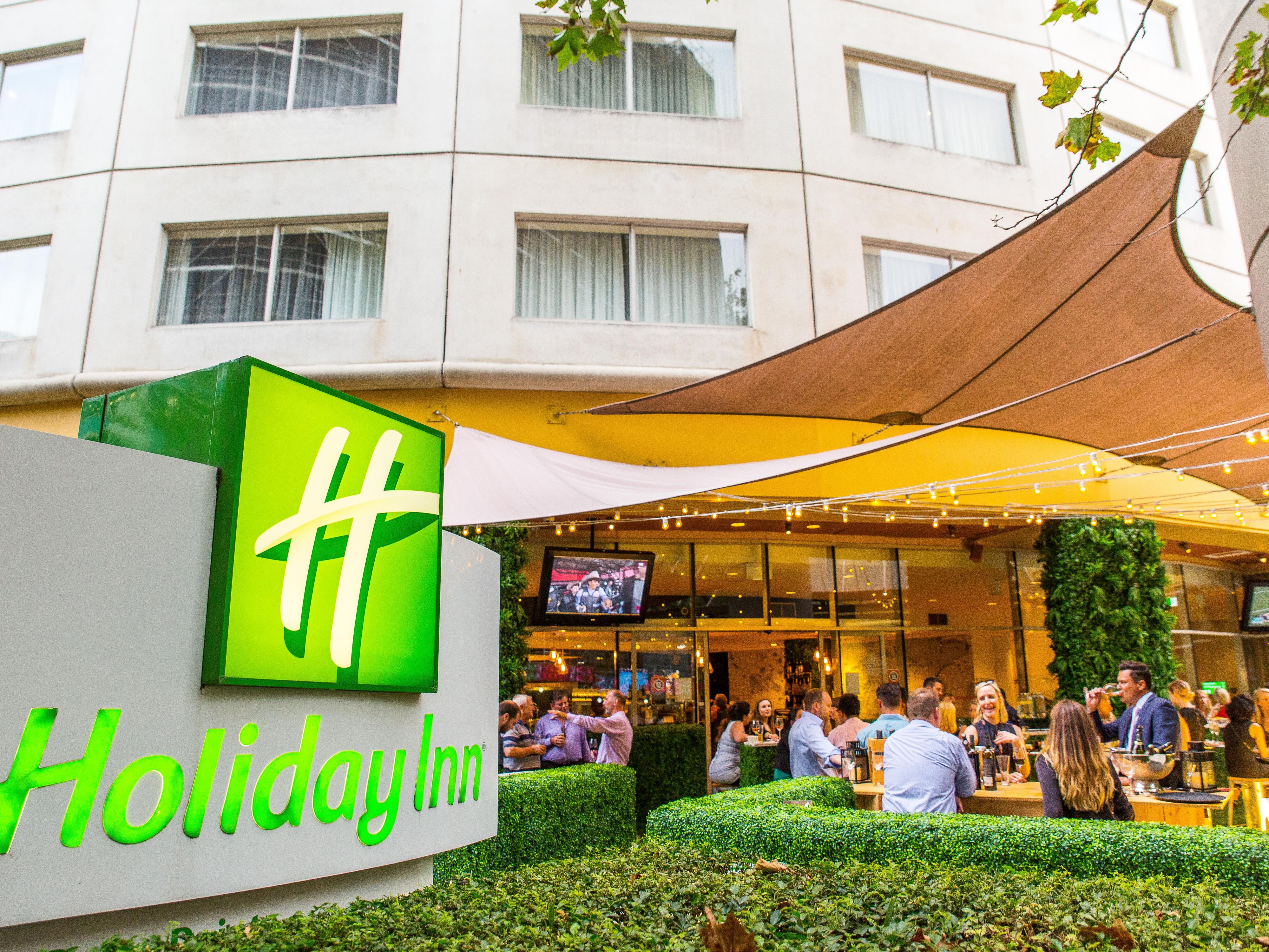 Meeting for Good at Holiday Inn Sydney Potts Point lets you give back while you meet. A portion of your event spend supports local charities and community projects. Host with purpose in a vibrant neighbourhood, where your gathering makes a meaningful impact on those who need it most.