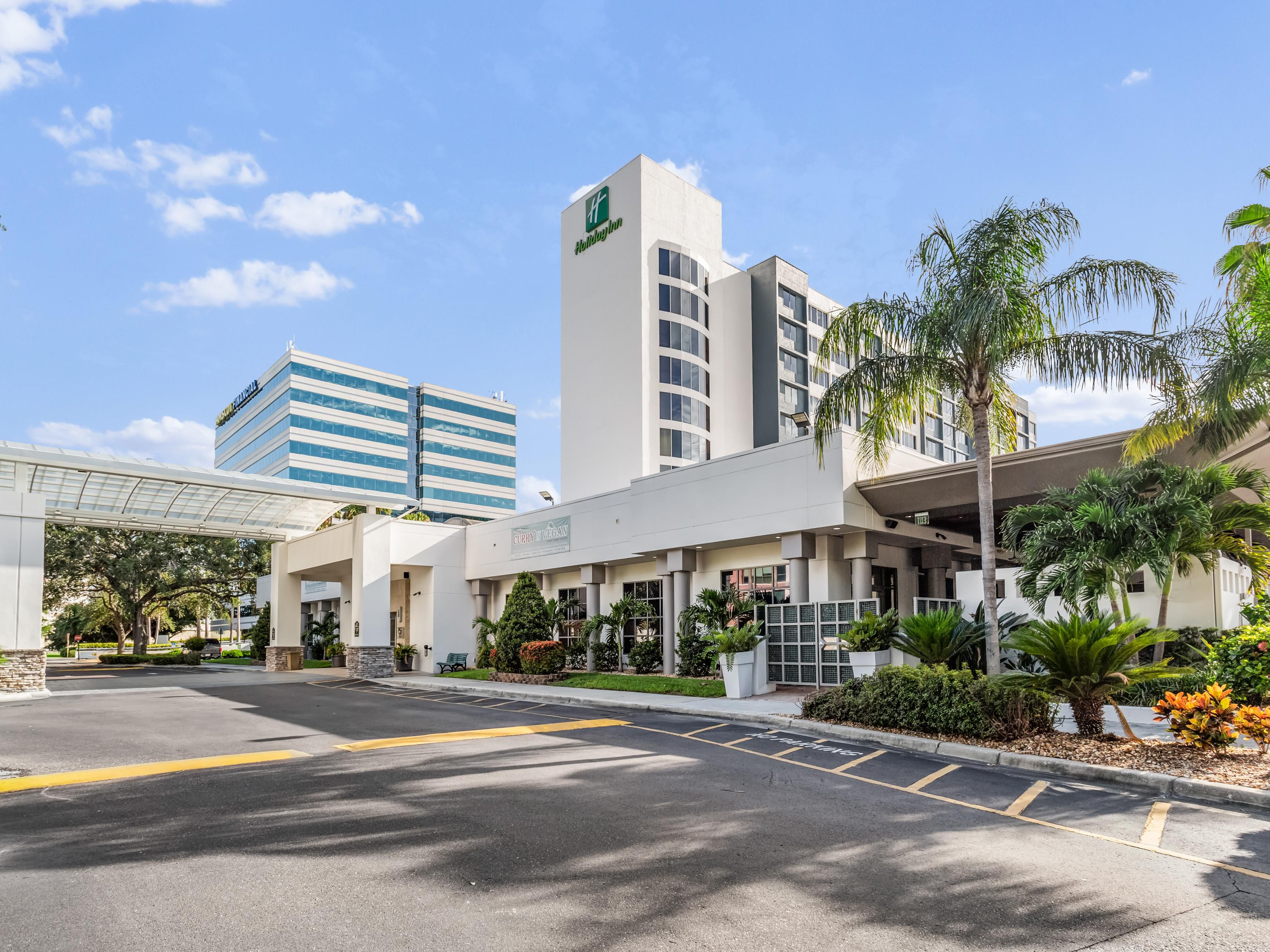 Ideally situated in the Westshore market with easy access to shopping and entertainment, this location is also near Tampa International Airport and Port Tampa Bay. It’s close to Gulf beaches, Lowry Park Zoo, downtown museums, Spring Training facilities, Busch Gardens, the Florida Aquarium, and Raymond James Stadium.