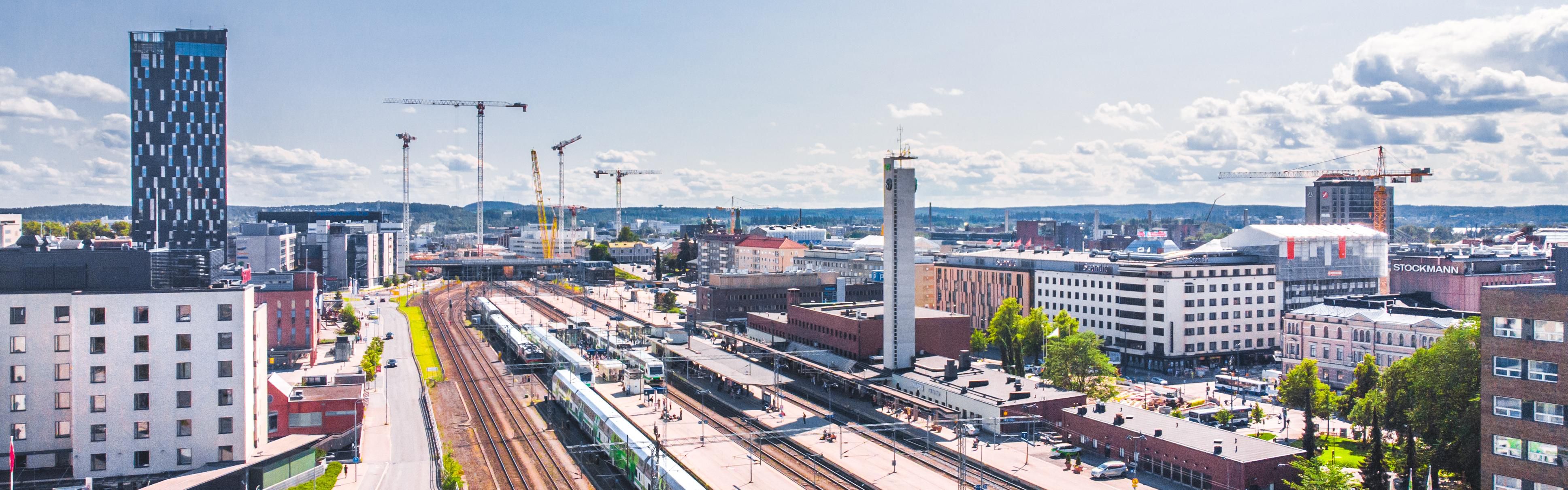 Tampere Central Station, direct way to our hotel from platform 1