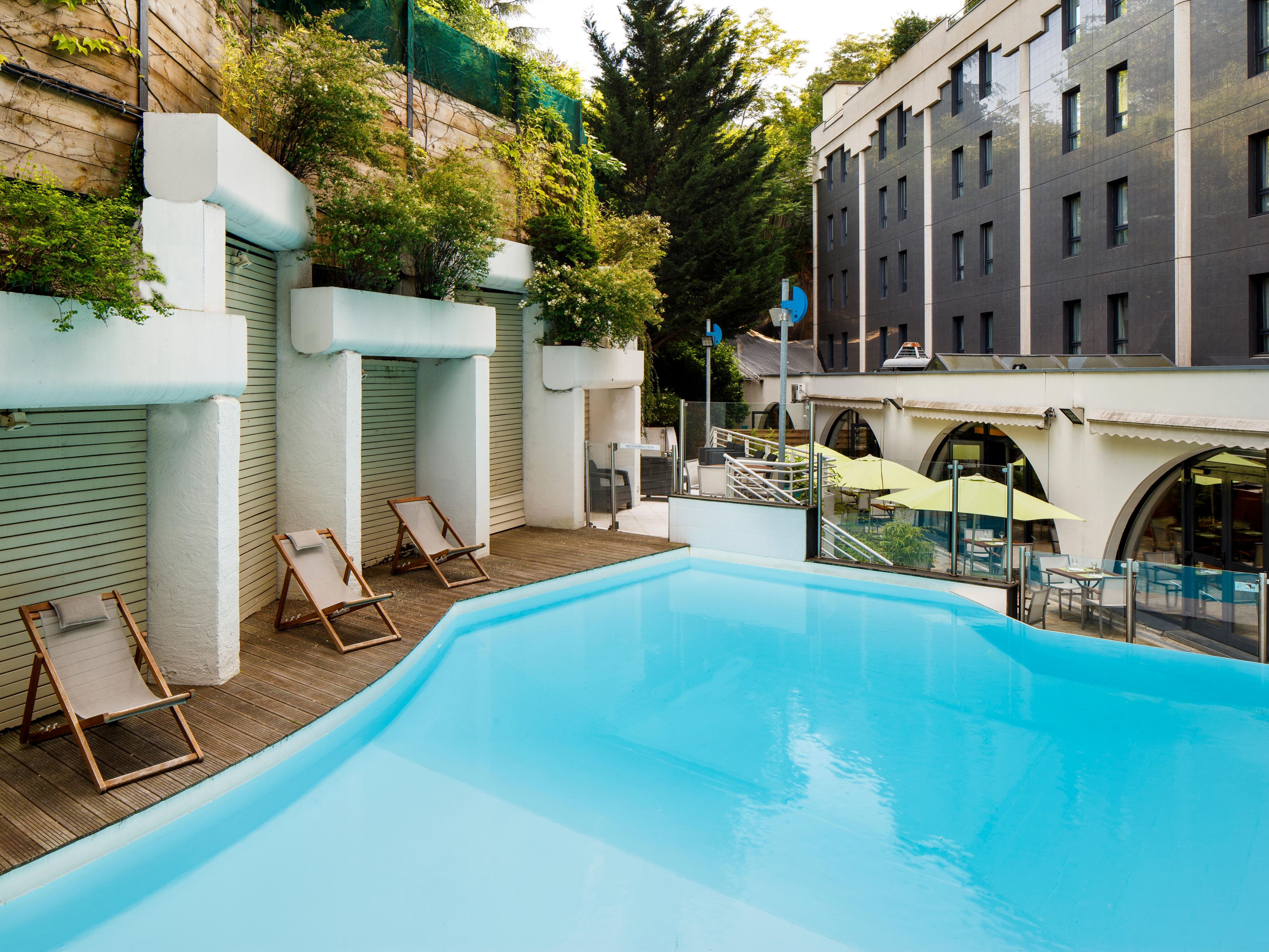 Take a dip in our luxurious outdoor Pool