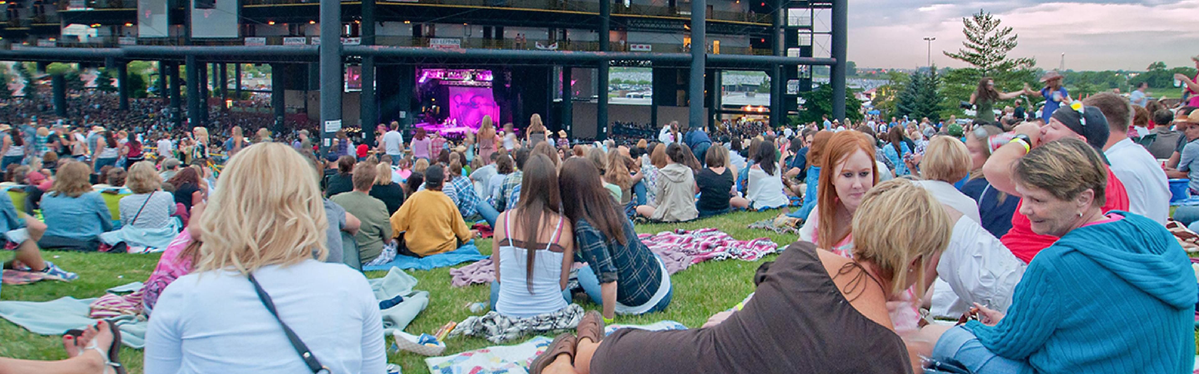 Hollywood Casino Amphitheatre Tinley Park Holiday Inn