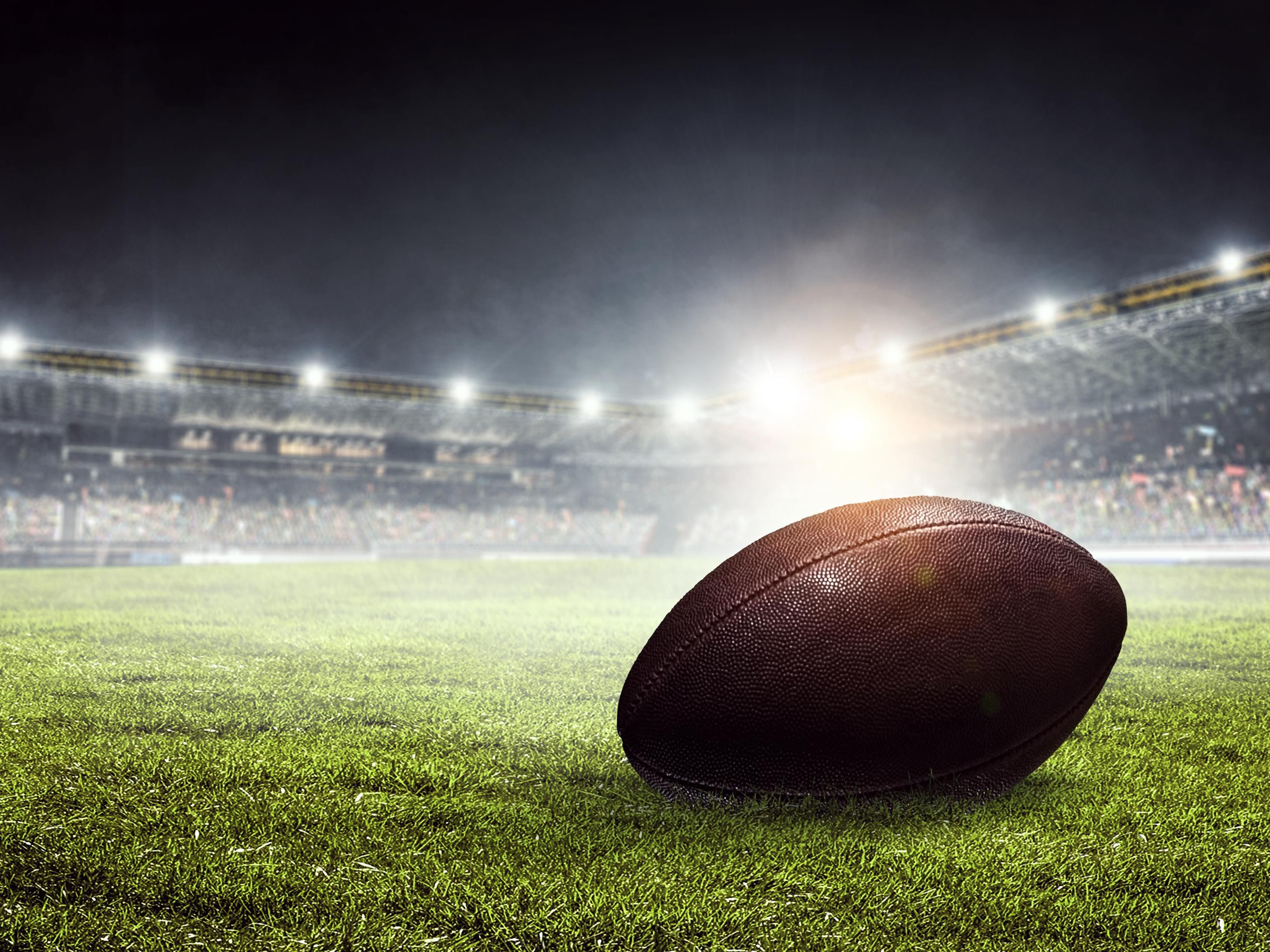 Football schedules are out, and game day excitement is already building! Big matchups mean big crowds — plan and secure your stay early. Holiday Inn Los Angeles Gateway - Torrance puts you close to all the action, making it easy to cheer on your favorite team this season. Book now for the best availability!