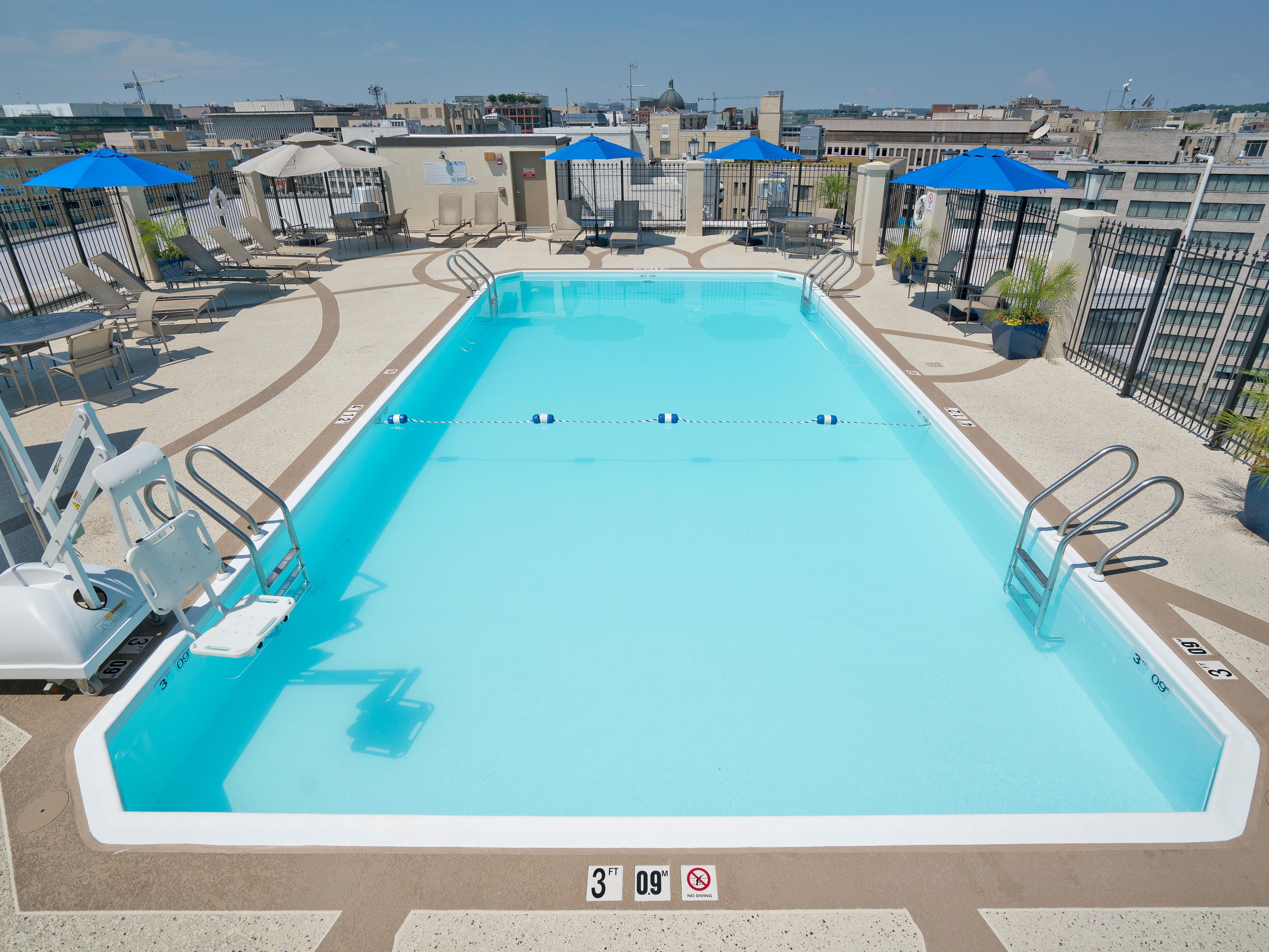 Unwind in our seasonal outdoor pool— open each summer as an oasis in the center of downtown DC. It's the perfect spot to refresh after meetings or sightseeing. Surrounded by a serene deck area with comfortable loungers, it’s also ideal for catching up on reading or simply soaking up the sun. Enjoy light refreshments poolside for relaxation.