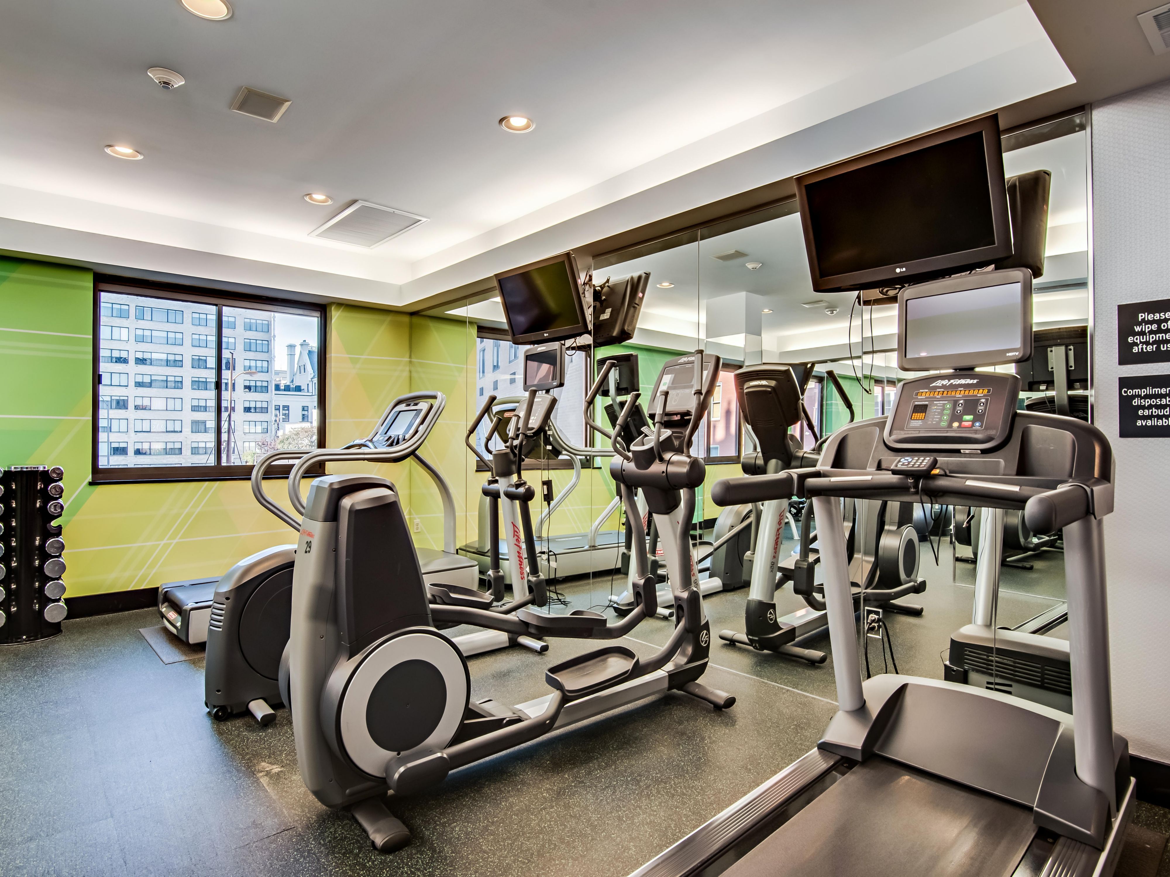 Enjoy a D.C. stay designed for comfort and convenience. Stay active in our Fitness Center, unwind in the seasonal rooftop pool, and dine onsite, where kids under 12 eat free. Connect with free Wi-Fi, tackle tasks in the Business Center, and take advantage of complimentary guest laundry and on-site parking. Your stress-free stay starts right here!