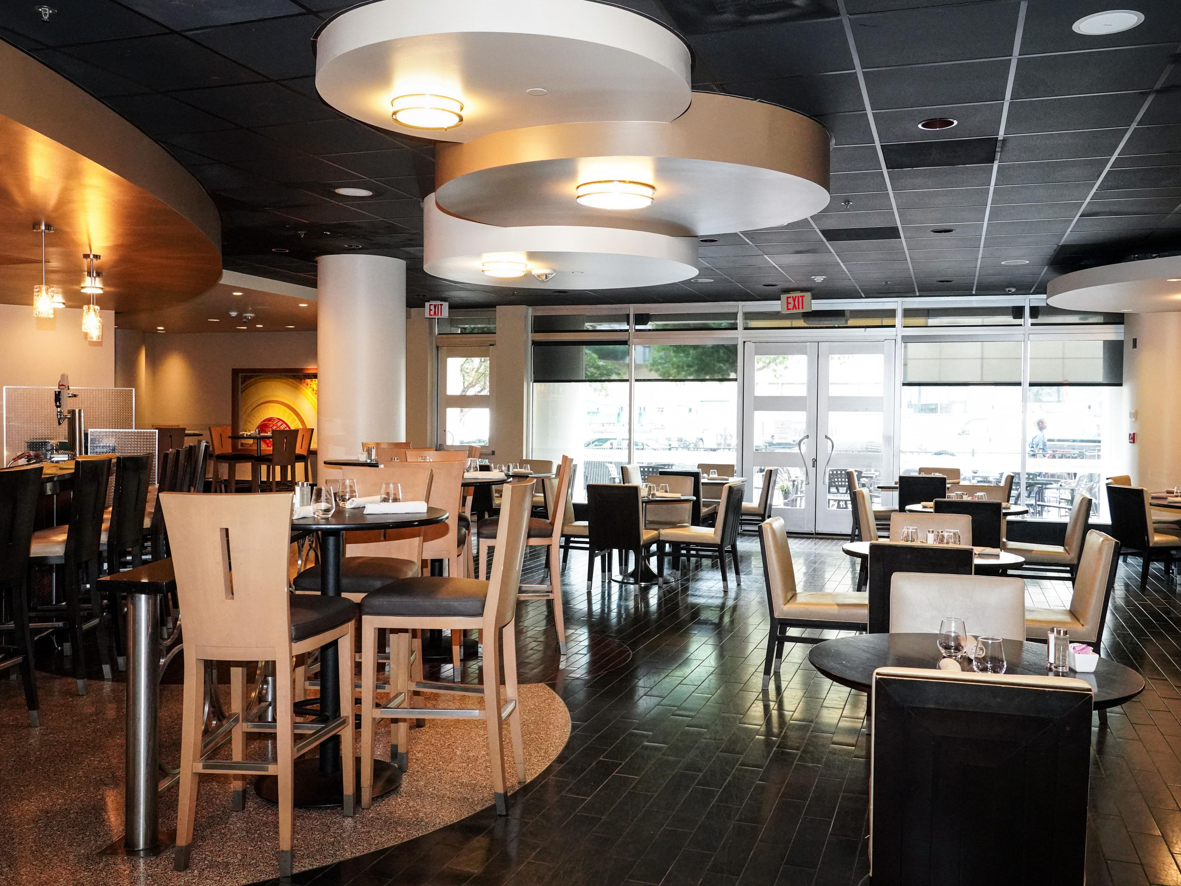 This holiday season, the 21st Amendment Bar & Grill is here to make your celebrations special! On Christmas Day (Dec. 25), we’re open from 3:00 PM to 8:00 PM. Then join us for New Year’s Eve (Dec. 31) from 4:00 PM to midnight as we ring in the New Year! We can’t wait to celebrate with you over festive bites!