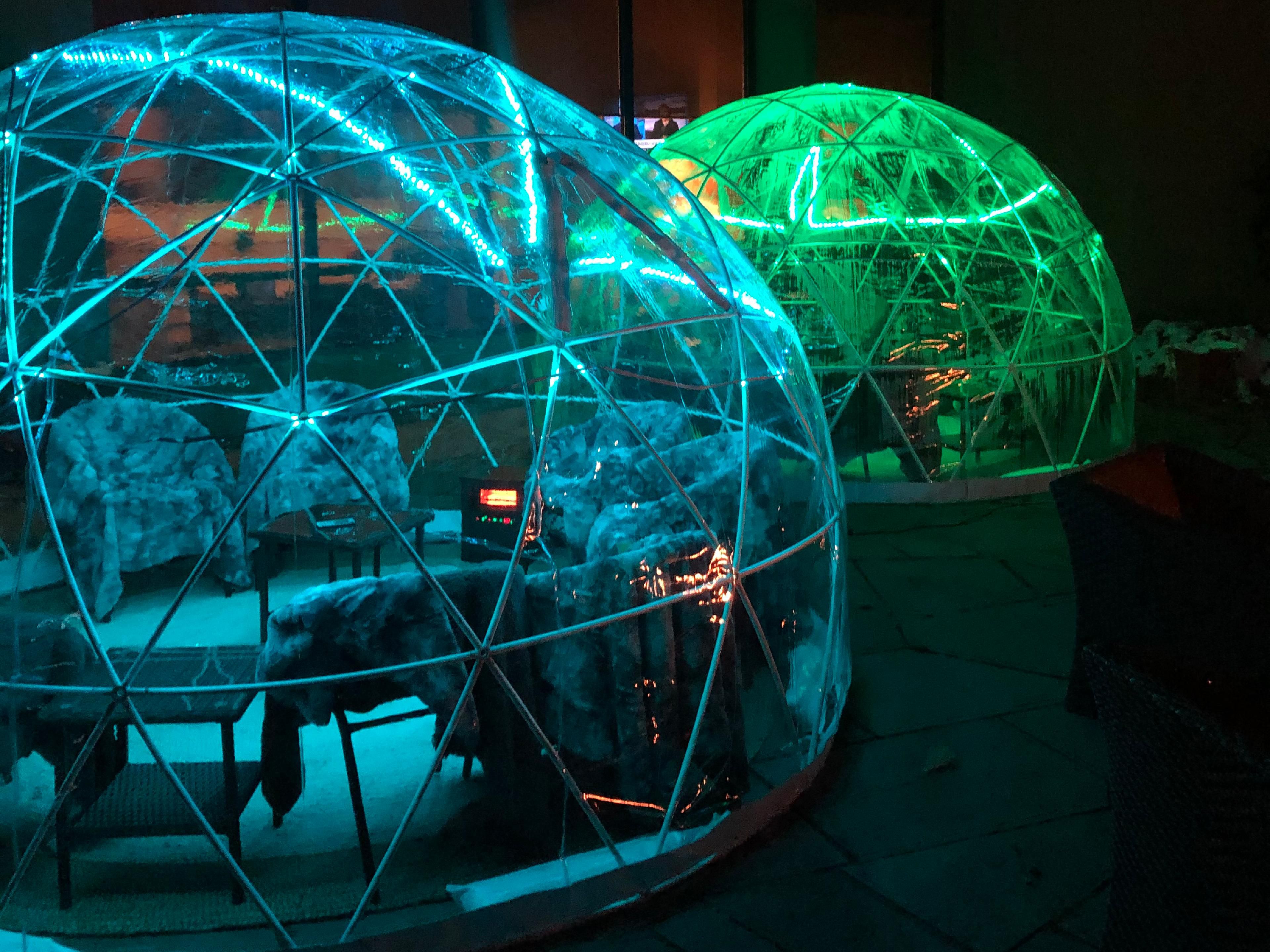 Relax with a glass of wine or a perfectly prepared cocktail as you enjoy a creative dining experience enhanced by our popular outdoor winter seating. Our igloos seat up to 8 and reservations are recommended by calling the hotel at 570-822-1011 and asking for the restaurant. 