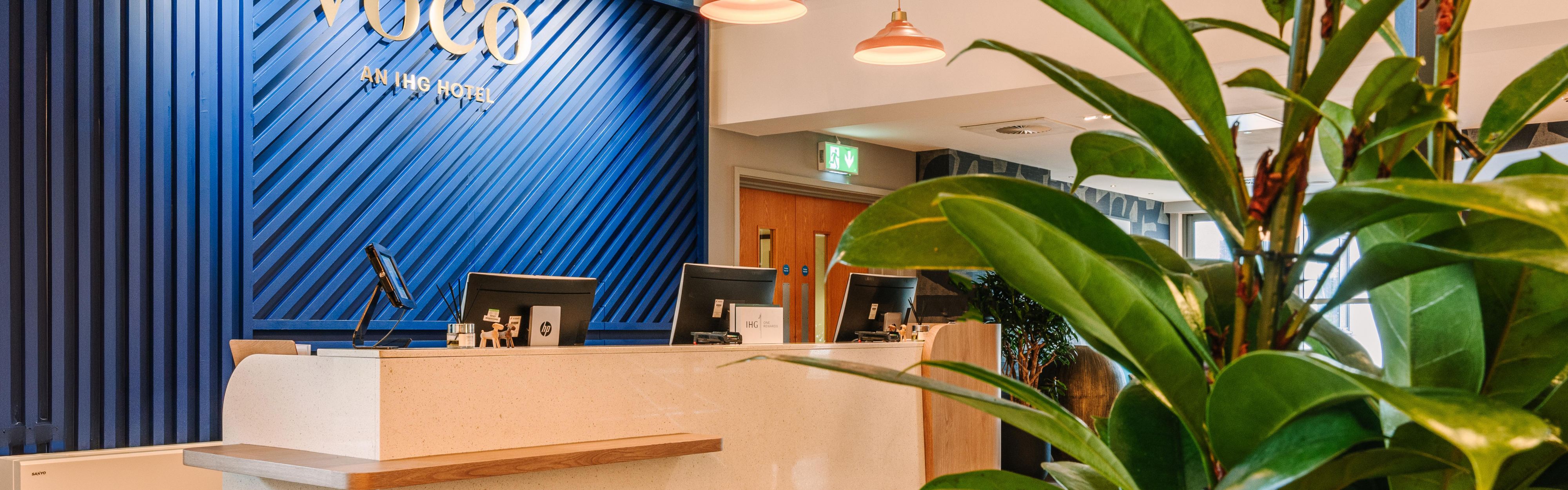 $hotelInfo.mediaDetails.welcomePhotos.primaryPhoto.caption}