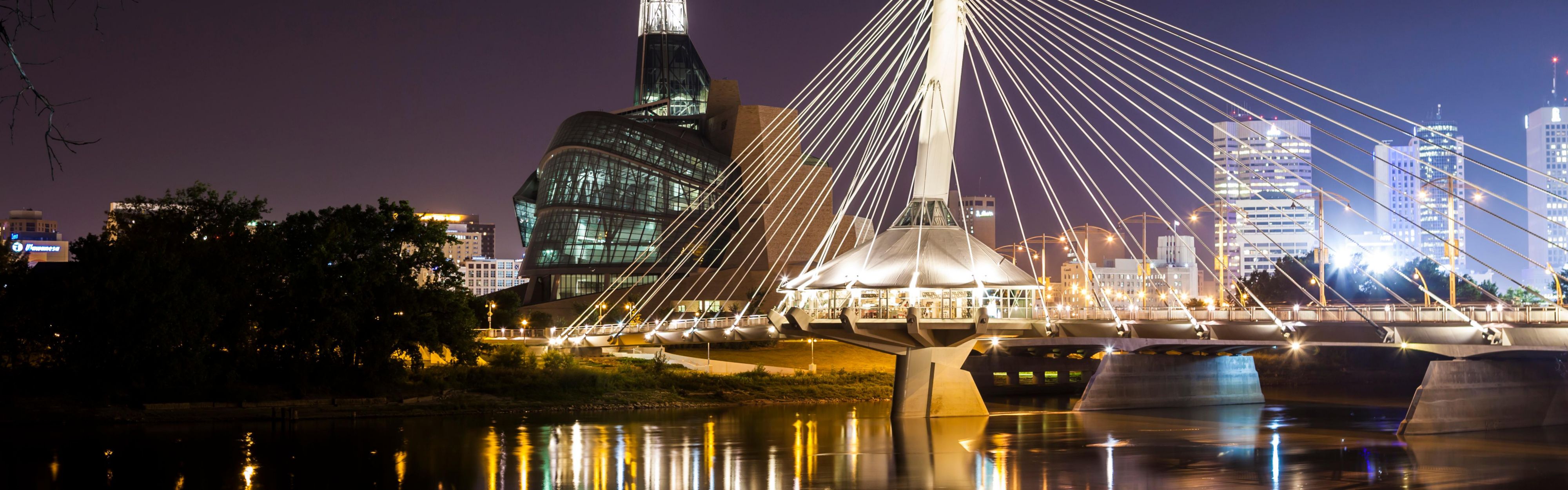 Nighttime view of l'Esplanade Louis Riel and CMHR (photo A. Cohen)