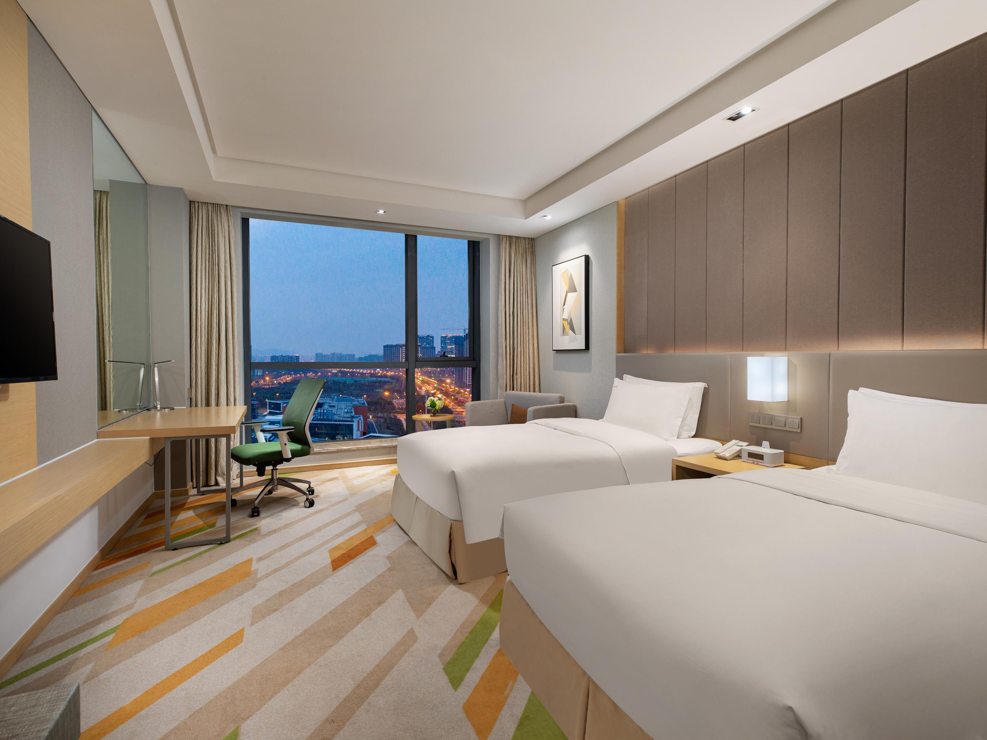 2 Double Standard High Floor City View