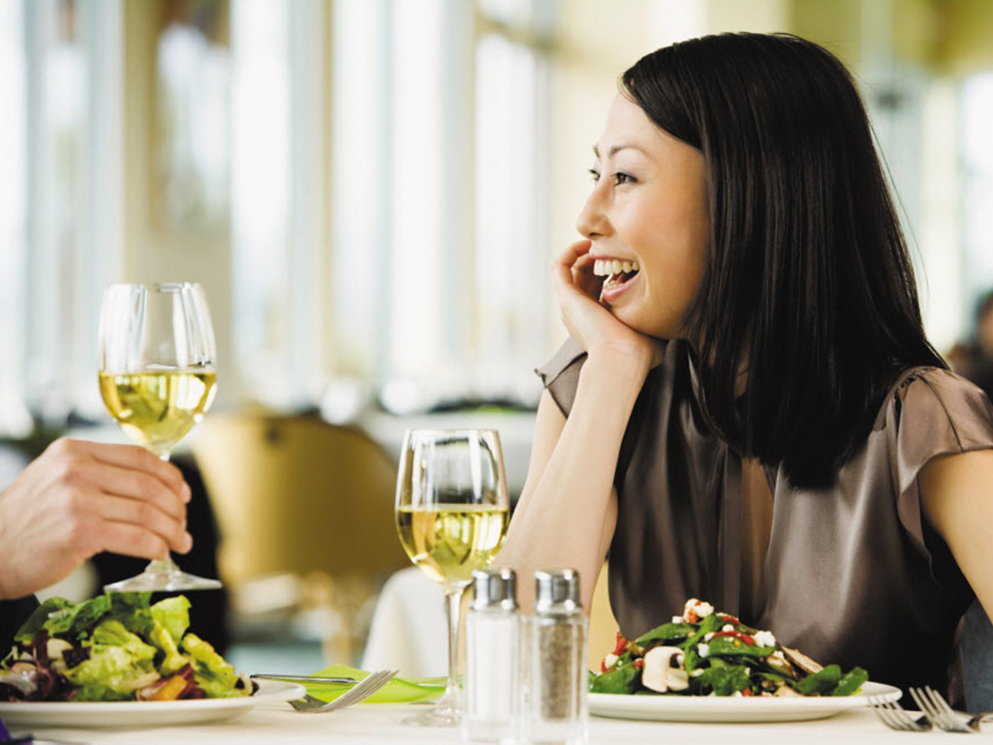 YuHe Chinese Restaurant integrates traditional cuisine into new elements, aims to provide our guests completely new high-end dining experience.