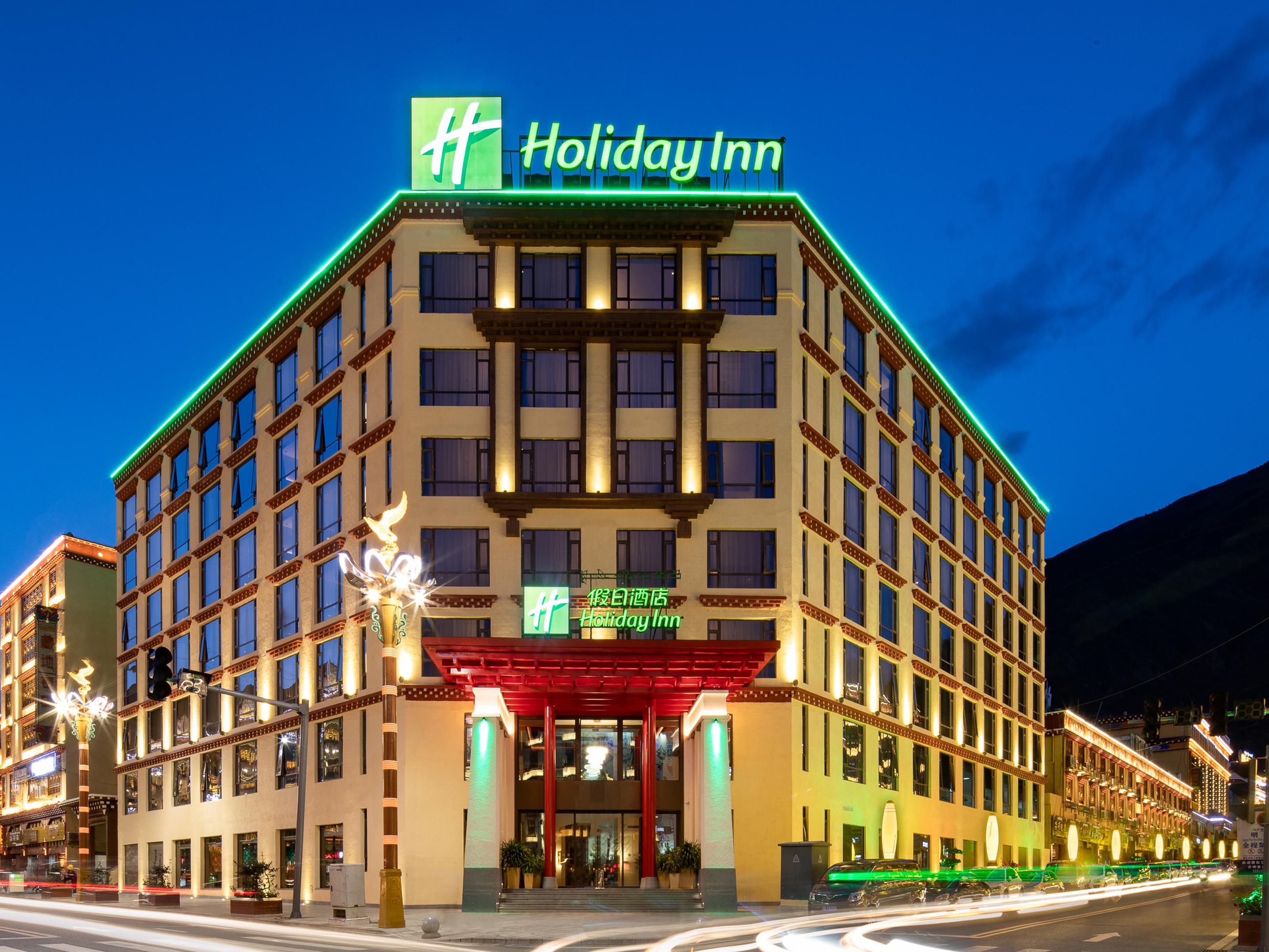 酒店外观 夜景 Hotel Exterior Night