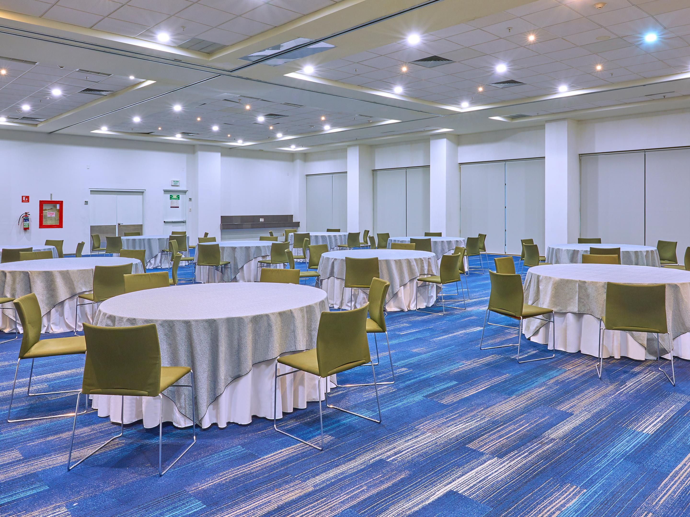 The best Christmas starts with a great party, celebrate your 2024 Christmas Posadas with us! Ask about our special packages and room rates.