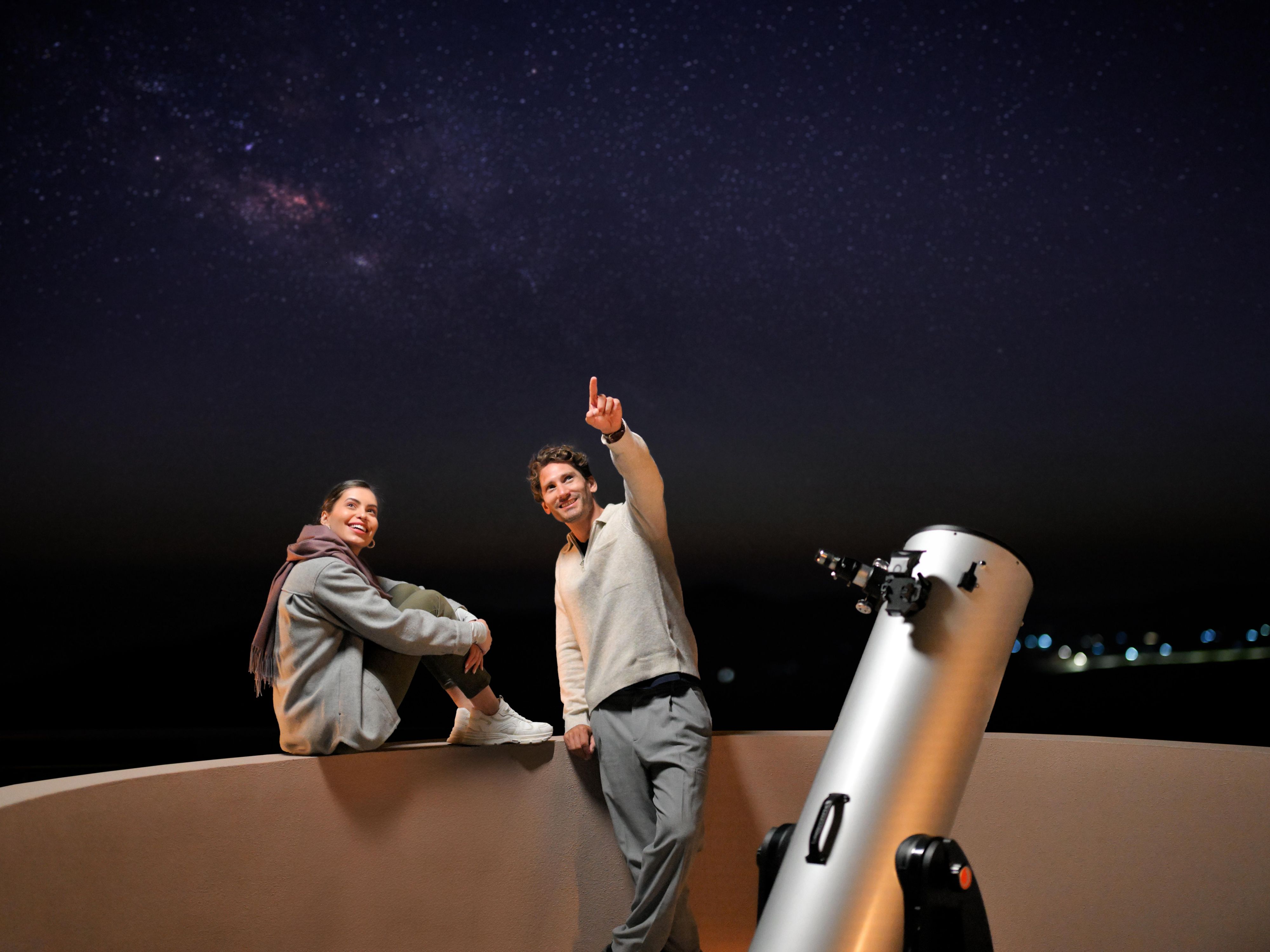 Ready to make the most of your stay at Jabal Akhdar? Introducing: the Cloud Chaser at Vue Rooftop & Lounge. Our curated package is designed to elevate your night out above the canyons.