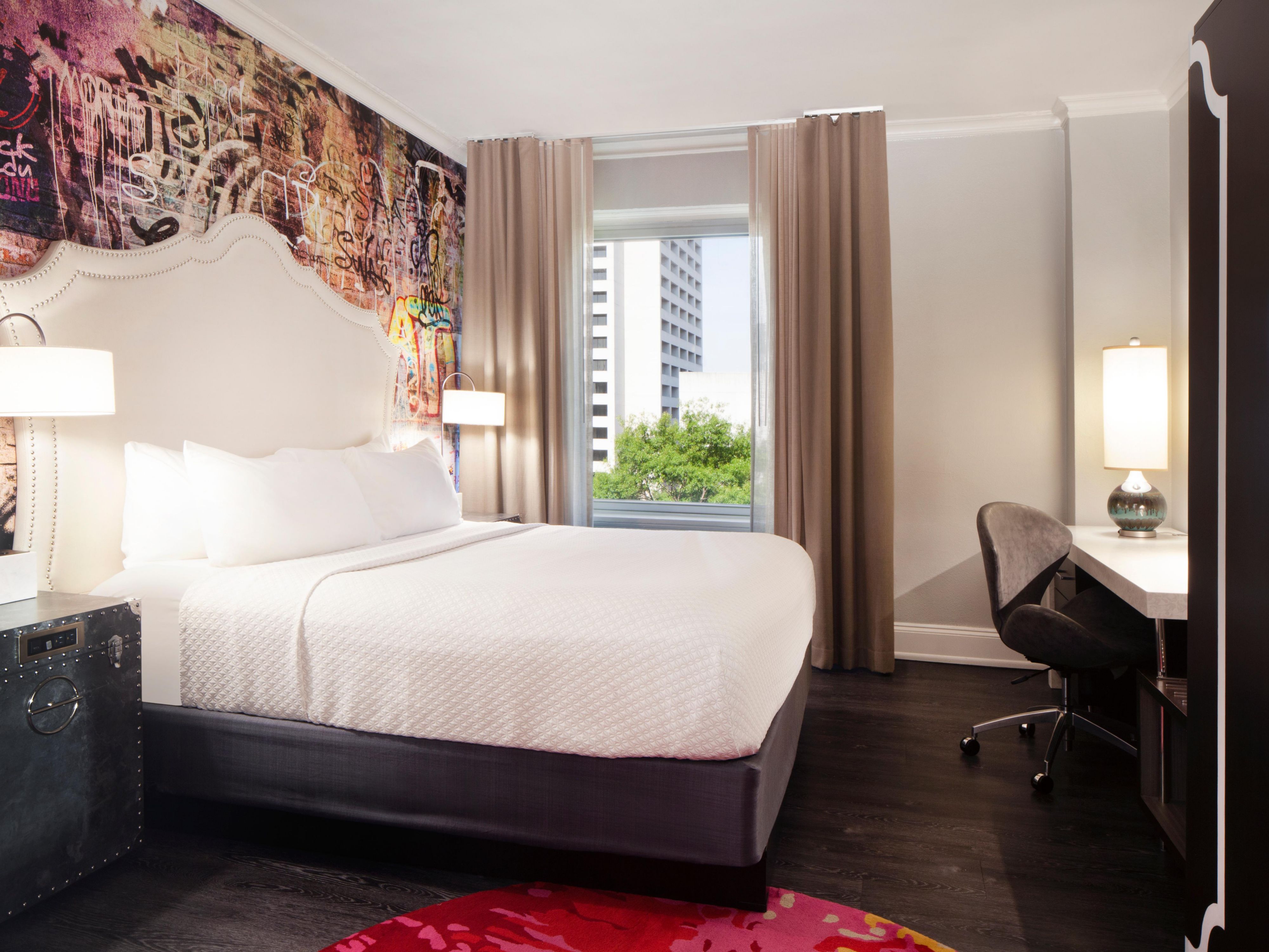 Strategically located near government offices and Atlanta’s civic district, our hotel is a smart choice for official visits. Guests benefit from quiet accommodations, flexible workspace, and proximity to federal campuses and public transit making work trips more productive and hassle-free.