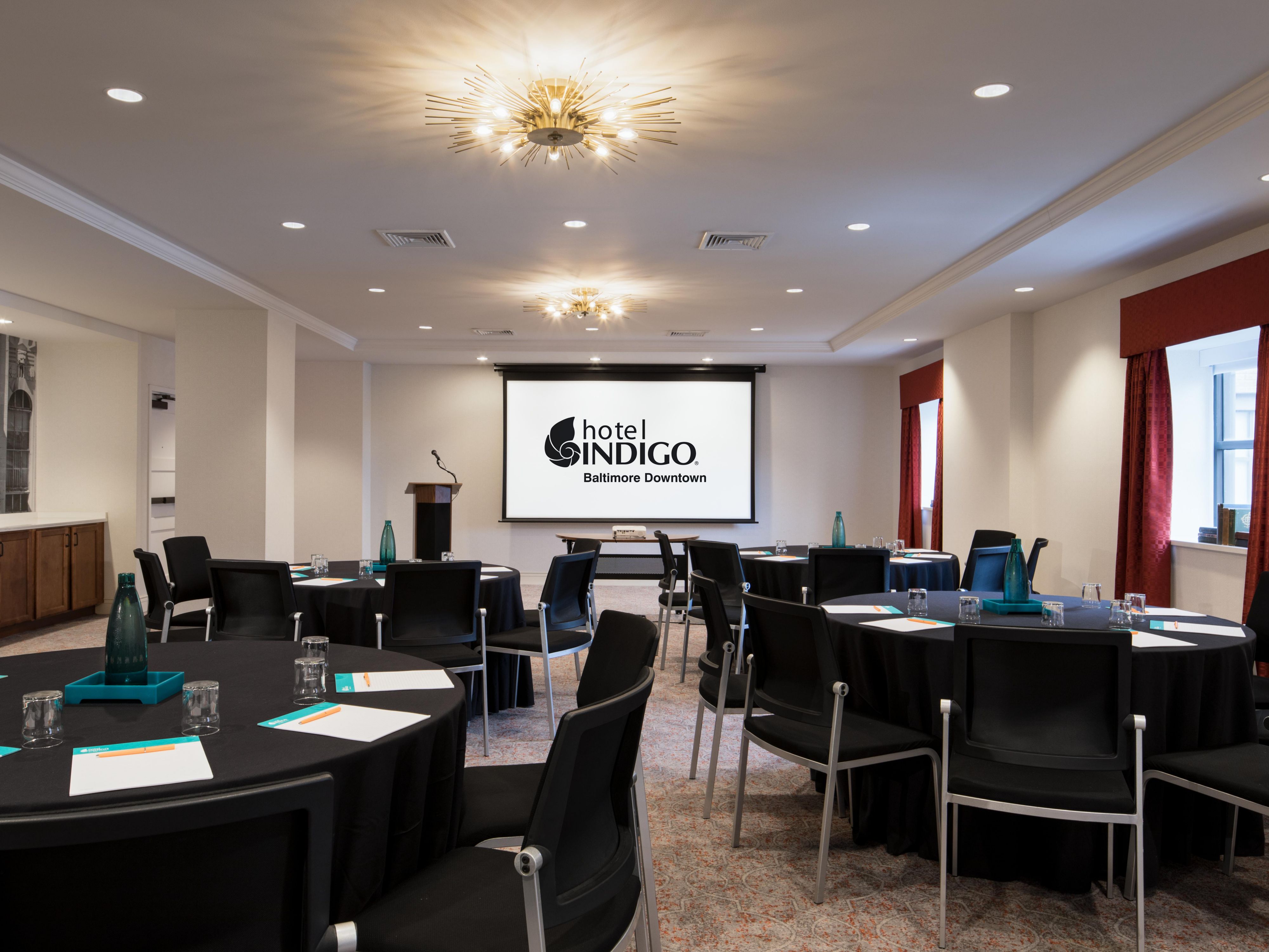 Connect and celebrate in 4,000 square feet of flexible event space in downtown Baltimore. With a vibrant location in Baltimore’s historic district, our four stylish meeting venues on the top floor are designed for everything you envision, from conferences to wedding celebrations. 