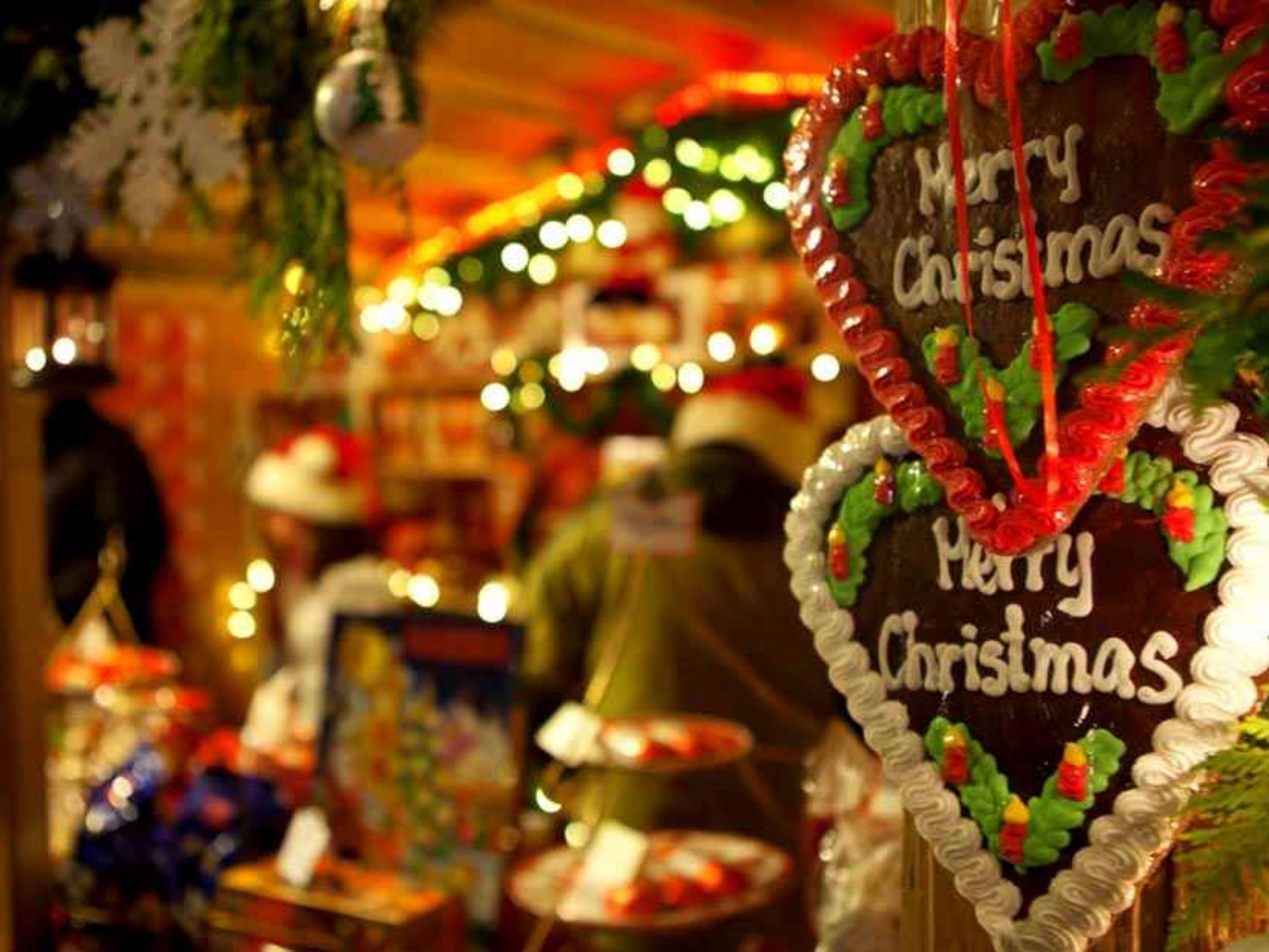 Beginning Thursday 27th November to Sunday 14th December 2025 Bath Christmas Market is a must visit Christmas Destination for unique gifts, gourmet food and festive cheer. Hotel Indigo Bath is a short stroll from all the festive action.