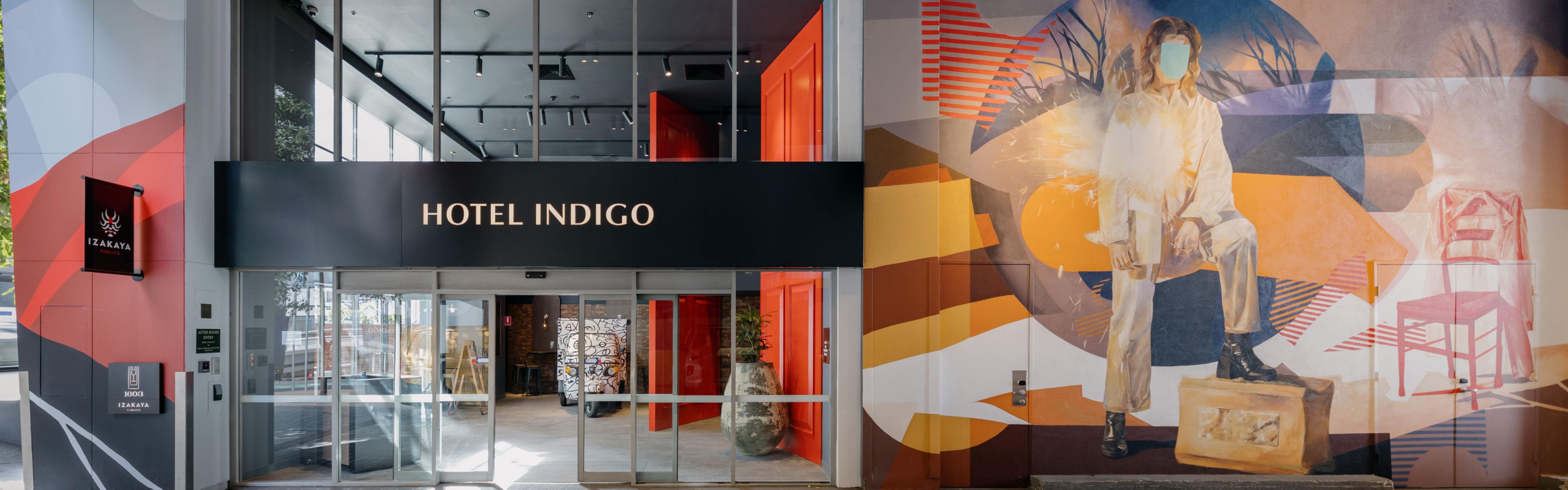 $hotelInfo.mediaDetails.welcomePhotos.primaryPhoto.caption}