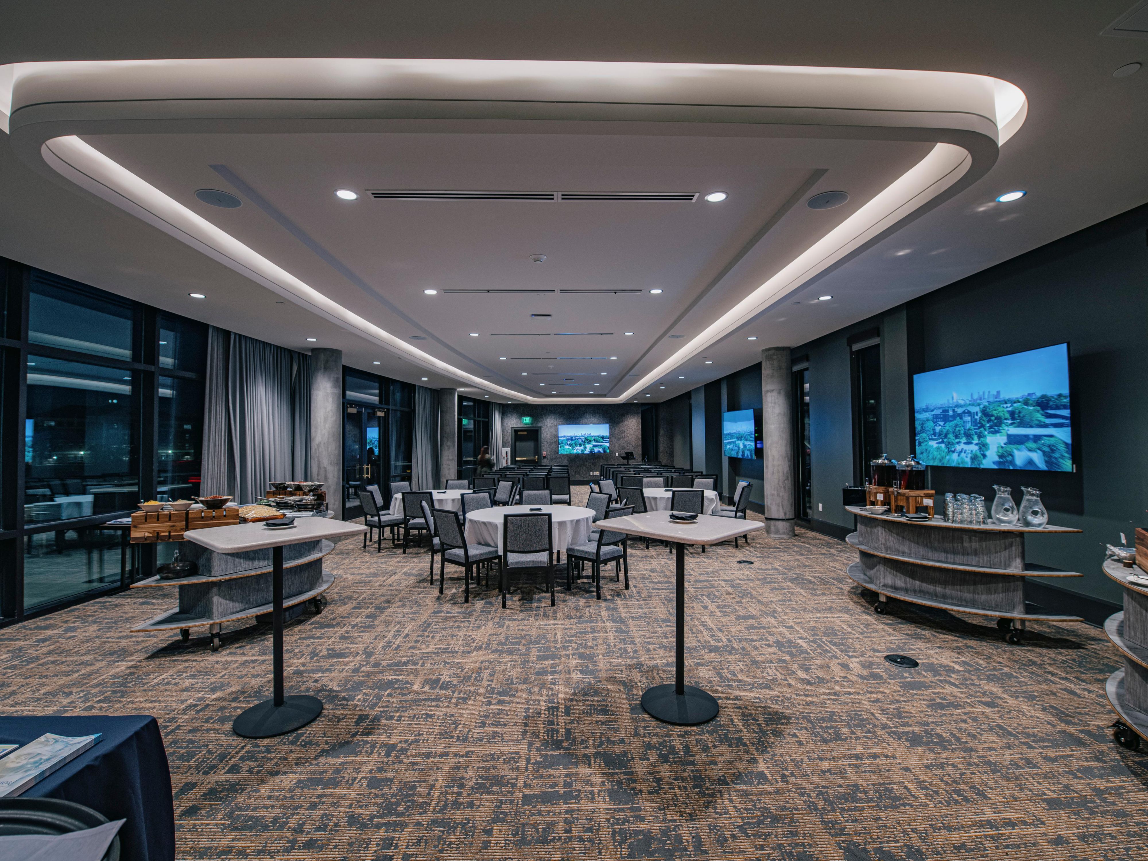 Our flexible event space offers abundant natural lighting and views of the Chattahoochee River. Complete with state-of-the-art technology and an outdoor terrace, our event spaces allow you to customize your next memorable event with us.