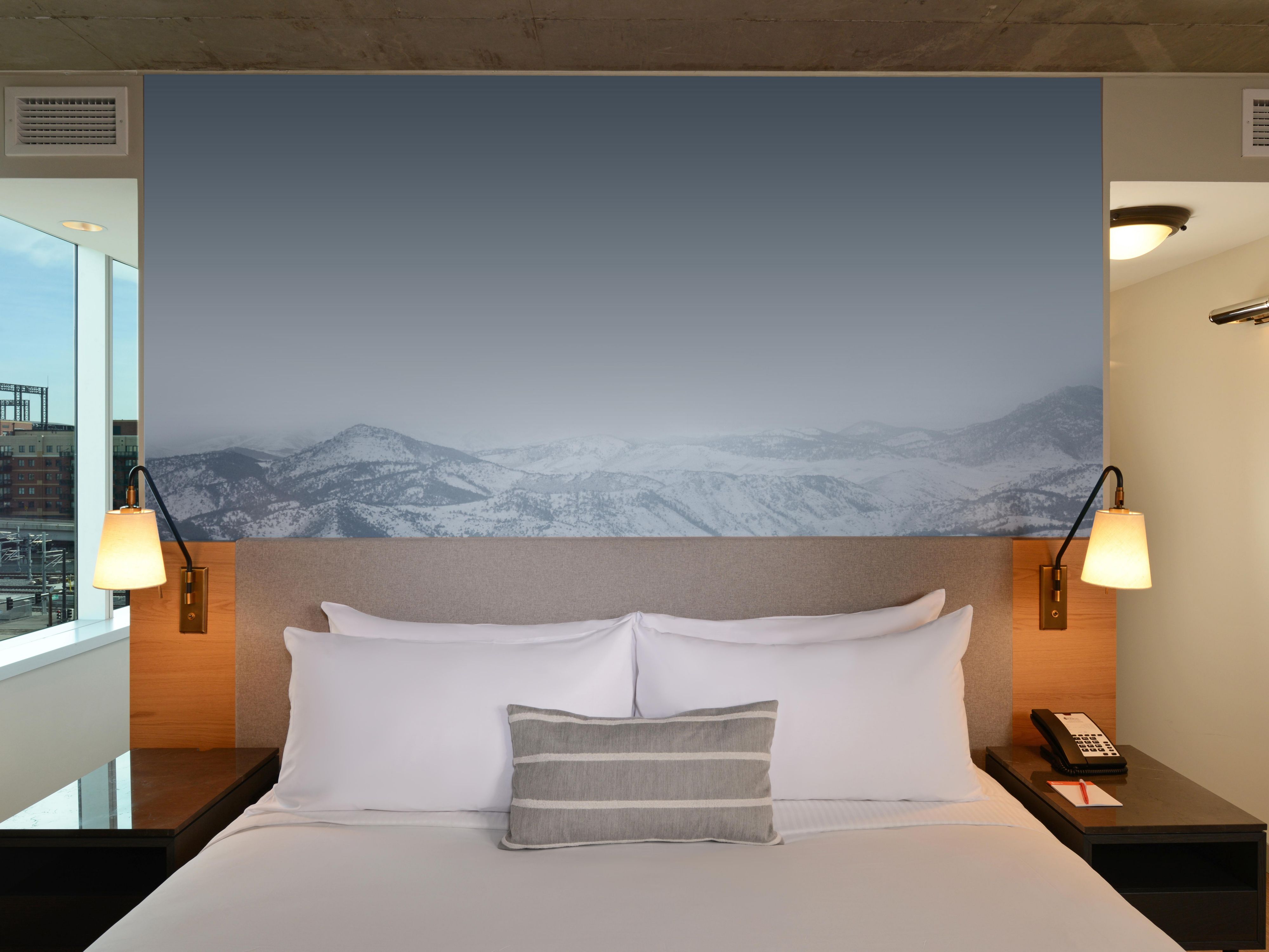 Need a place to stay for a month or longer?  We've got a room for you!  Whether you're thinking of relocating to Denver or waiting to move in to your new home, our pet-friendly hotel offers the comforts you need while discovering the neighborhood. Inquire about our monthly rates for an affordable rental option in the heart of Denver.  