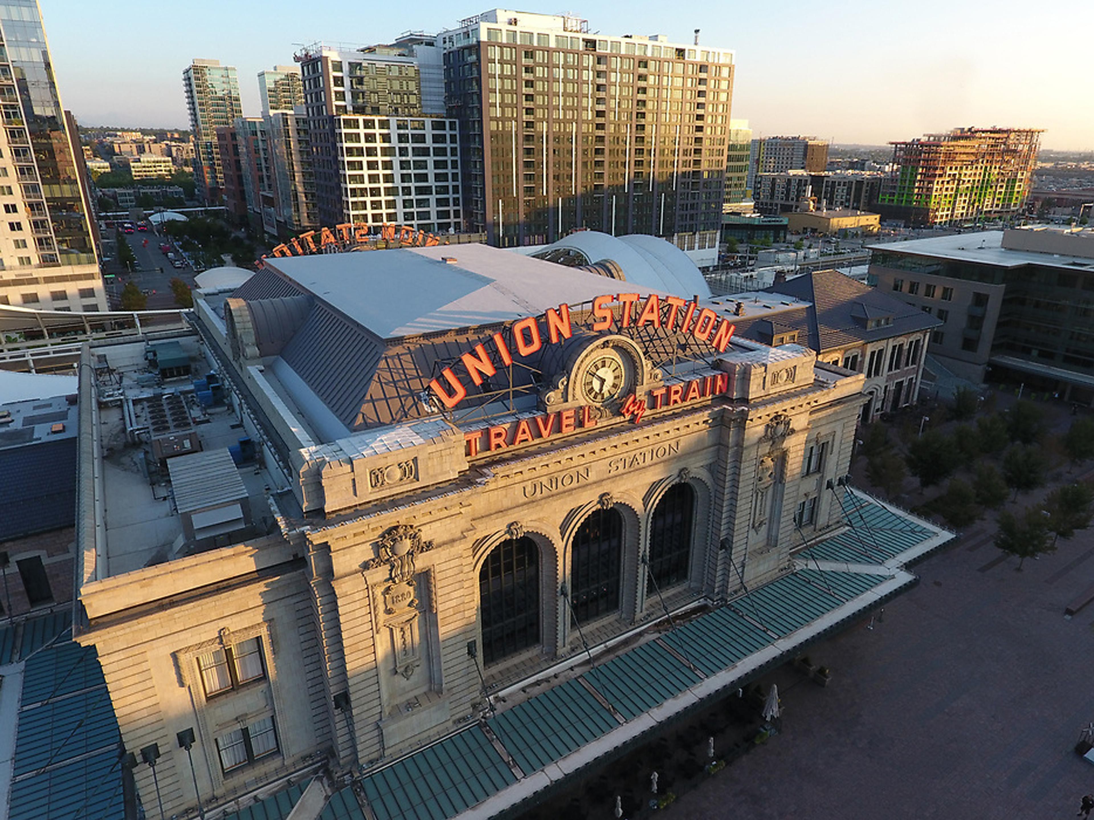 Denver's oldest neighborhood lower downtown or LoDo is home to lively restaurants local boutiques and trendy bars. Situated near Denver's Union Station, Hotel Indigo Denver Downtown is in the heart of the Mile High City and within walking distance of businesses and destinations like Davita, VF Corp, Amazon, Coors Field, and Denver Art Museum.