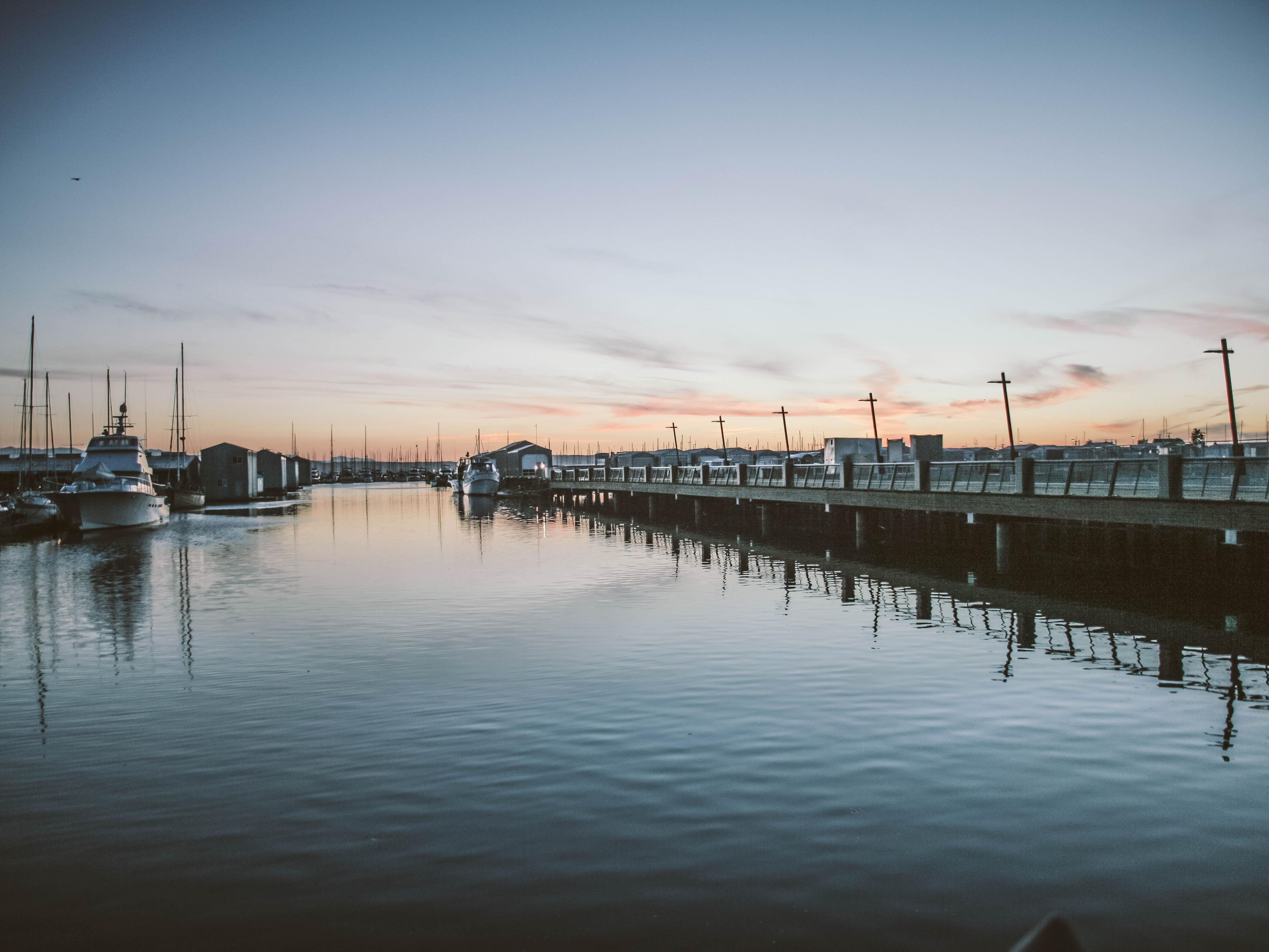 Steps from the water, with sweeping views of the Olympic Mountains, immerse yourself in the Pacific Northwest lifestyle. Explore the distinctive neighborhood along Fisherman’s Harbor on Port Gardener Bay. 

