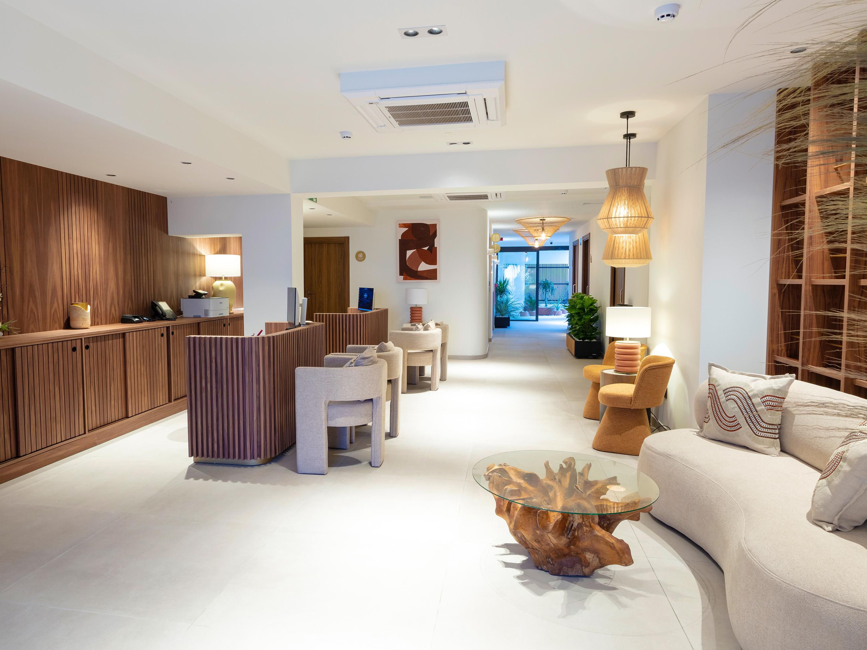 To contact reception at Hotel Indigo Gandia Beach dial 9 or dial 704. 
To contact the restaurant dial 713. 
To contact the Pool Bar dial 712. 
If you prefer, write to us on Whatsapp (+34) 680724274.