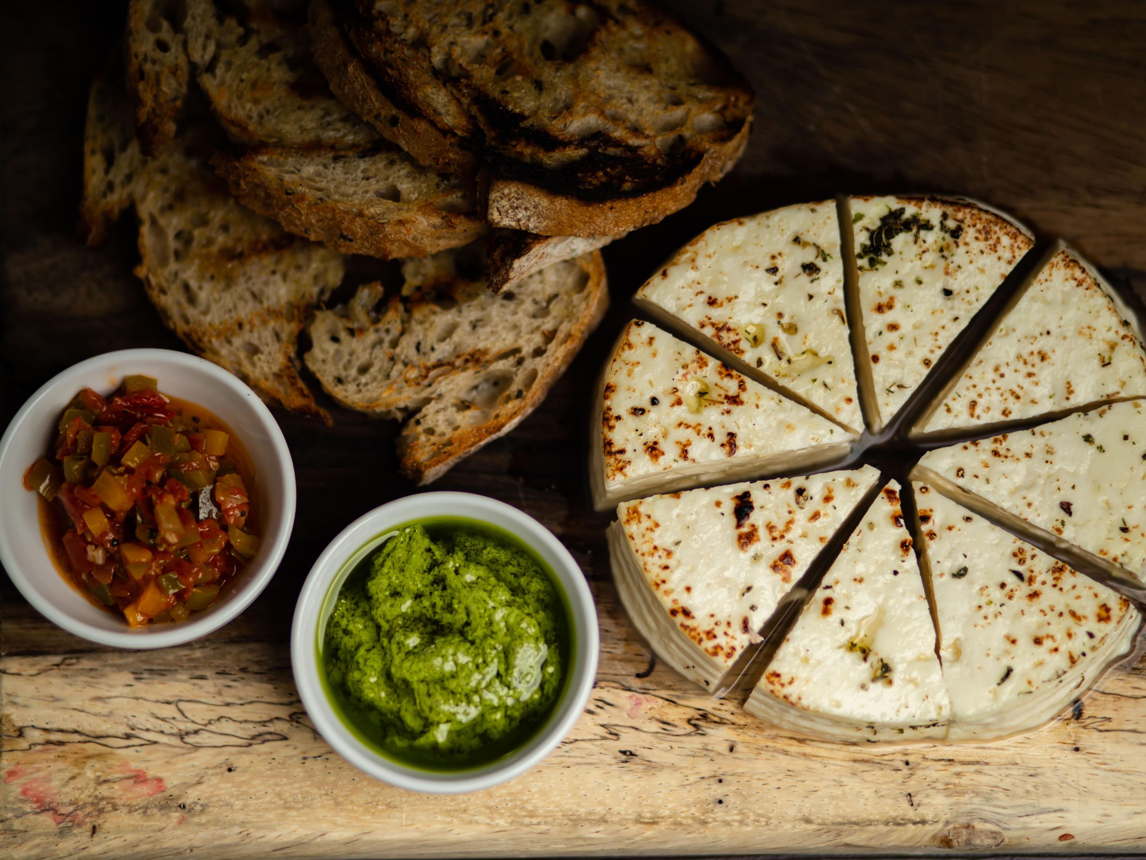 Experience the richness of contemporary Mexican cuisine at JAL Cocina de Raíz, where every dish is crafted from the heart of tradition. Savor bold flavors in a relaxing setting beneath a panoramic dome, celebrating our roots with a modern twist.