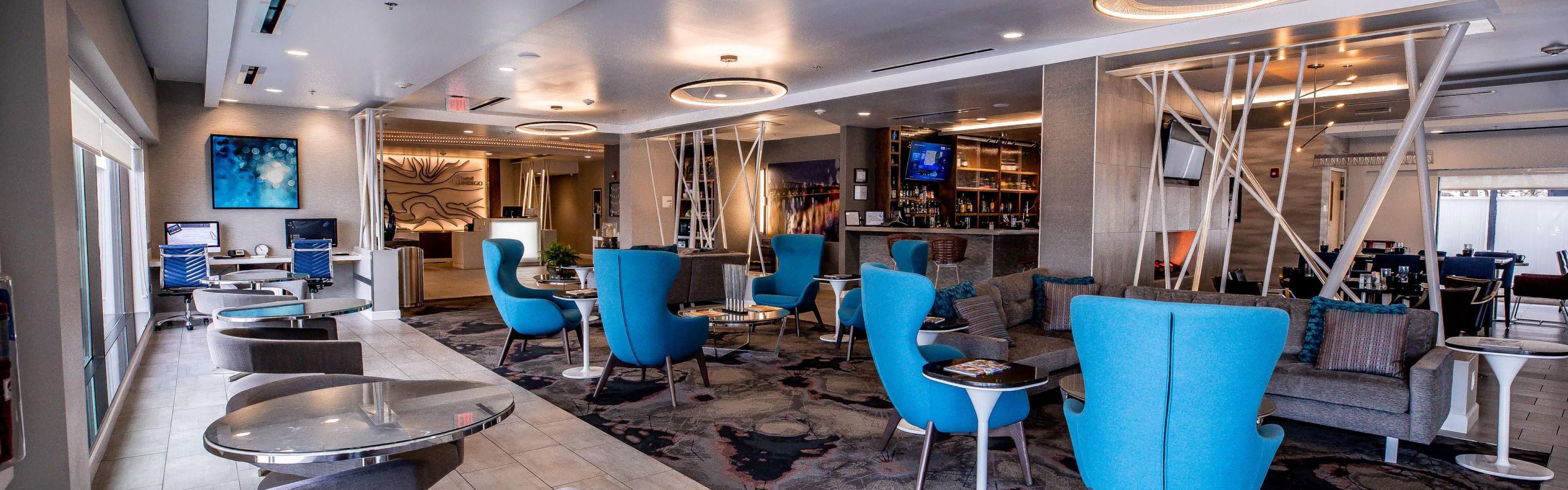 $hotelInfo.mediaDetails.welcomePhotos.primaryPhoto.caption}