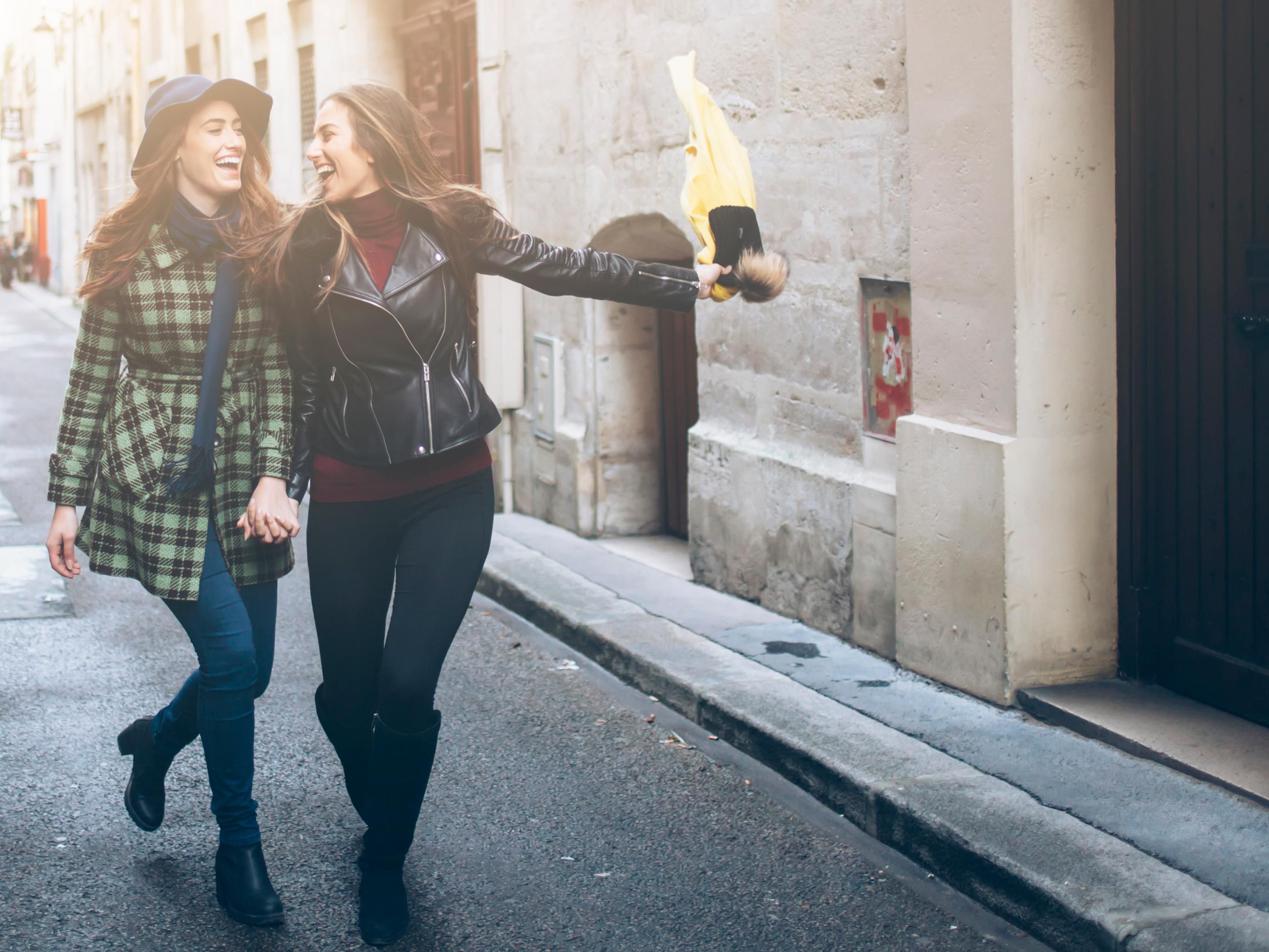 Find unique experiences run by locals, curated by Teko Travel. Want to know what’s going on at the heart of Helsinki? Discover experiences locals know and love, plus book them seamlessly on the Teko Travel website. Each experience is carefully selected, to ensure they meet high standards of quality and fun. Check what Teko community has for you. 