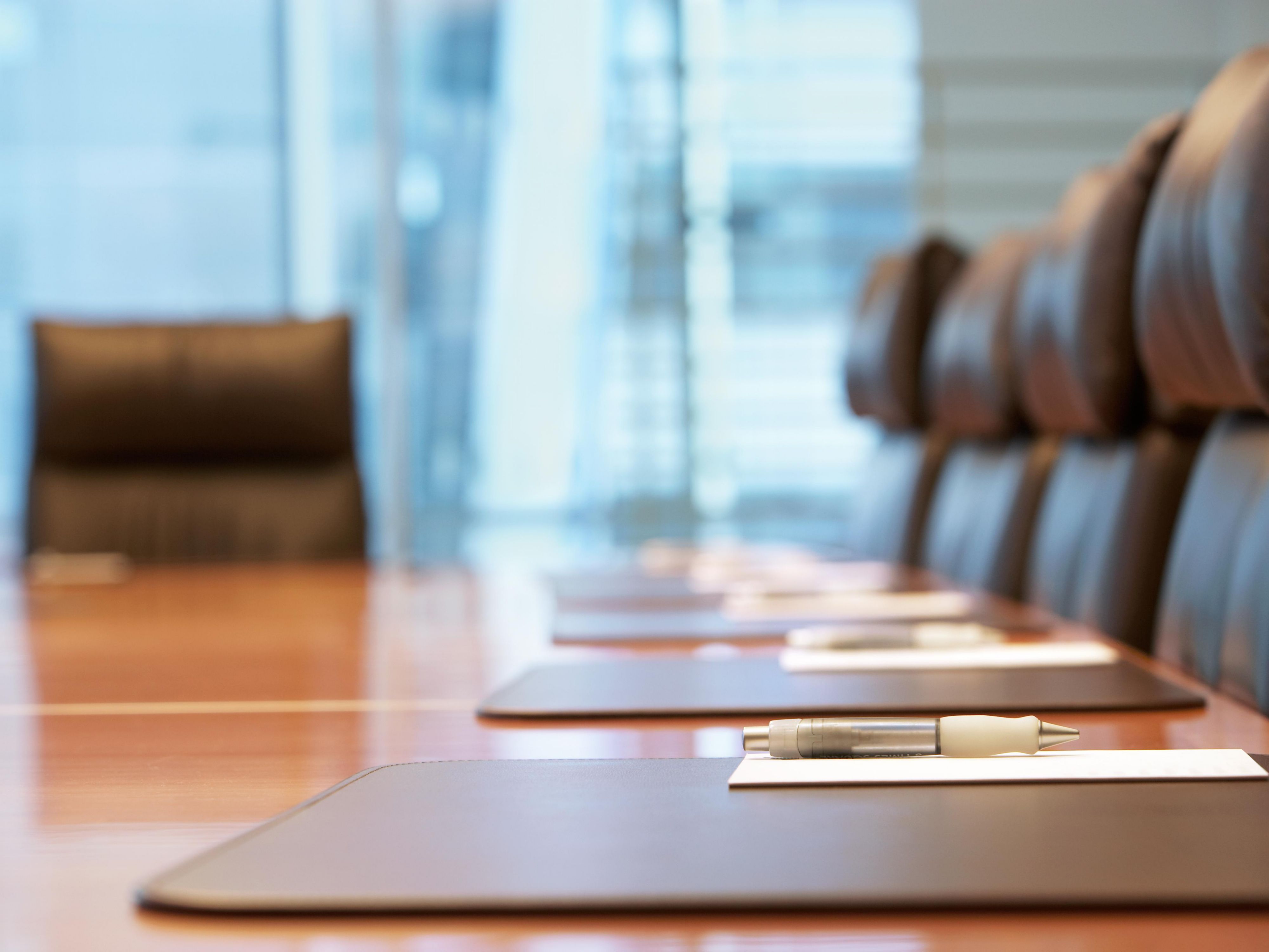 Discover a inspiring and productive environment for your meetings and events at our Huntsville hotel. With three flexible meeting spaces, including a large ballroom, private dining room, and a media room, we host all types of events, from private dinners and intimate boardroom sessions. 