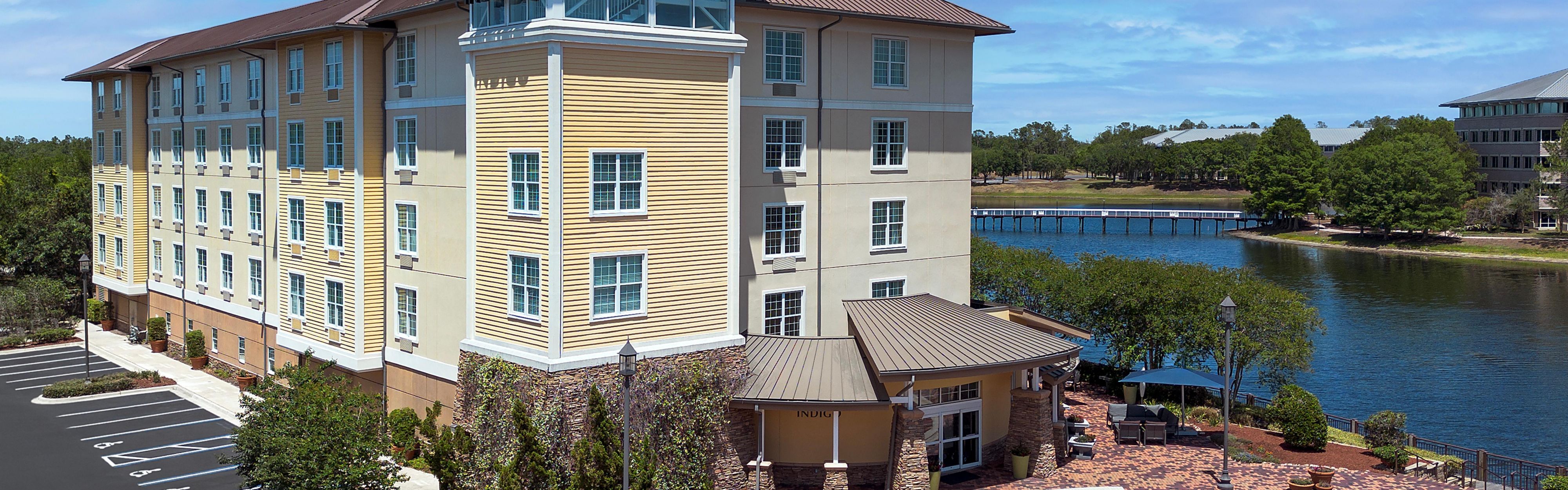 $hotelInfo.mediaDetails.welcomePhotos.primaryPhoto.caption}