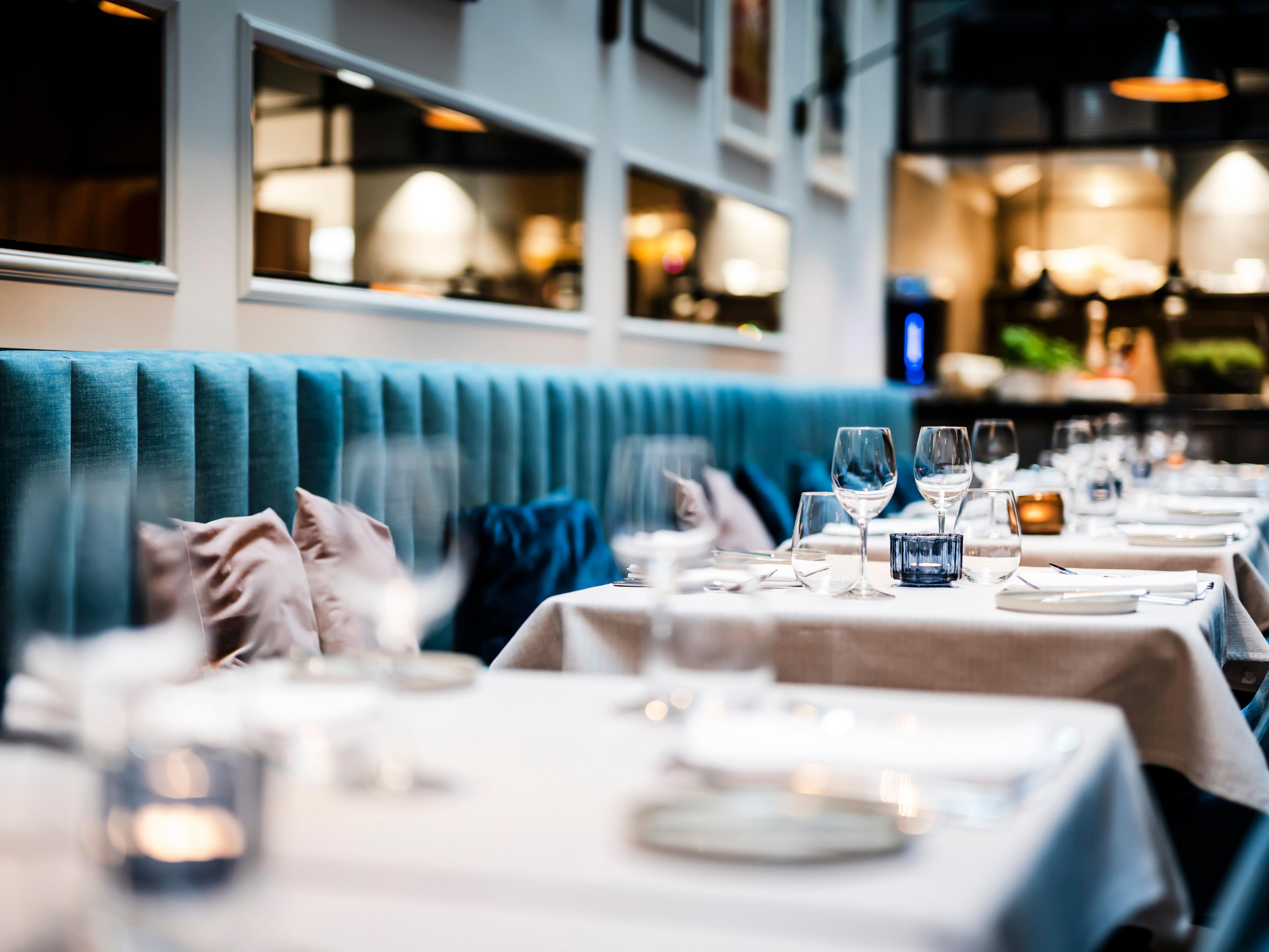 Award winning Chef Marcin Sołtys, nominated for the Traditional Cuisine Chef Gault&Millau 2019 Poland, laureate of the Golden Snail Slow Food Poland V, trained in the Paul Bocuse Institute in Lyon France created a menu inspired by traditional polish cuisine in a modern style and regional products from the oldest market in Krakow – Stary Kleparz.