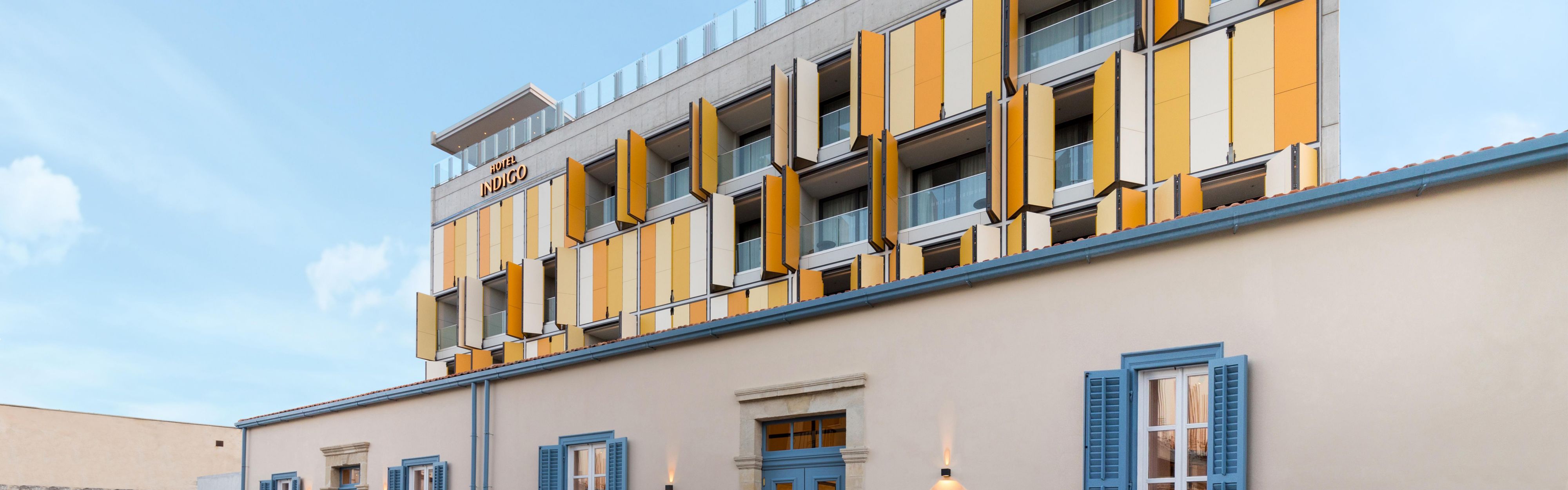 $hotelInfo.mediaDetails.welcomePhotos.primaryPhoto.caption}