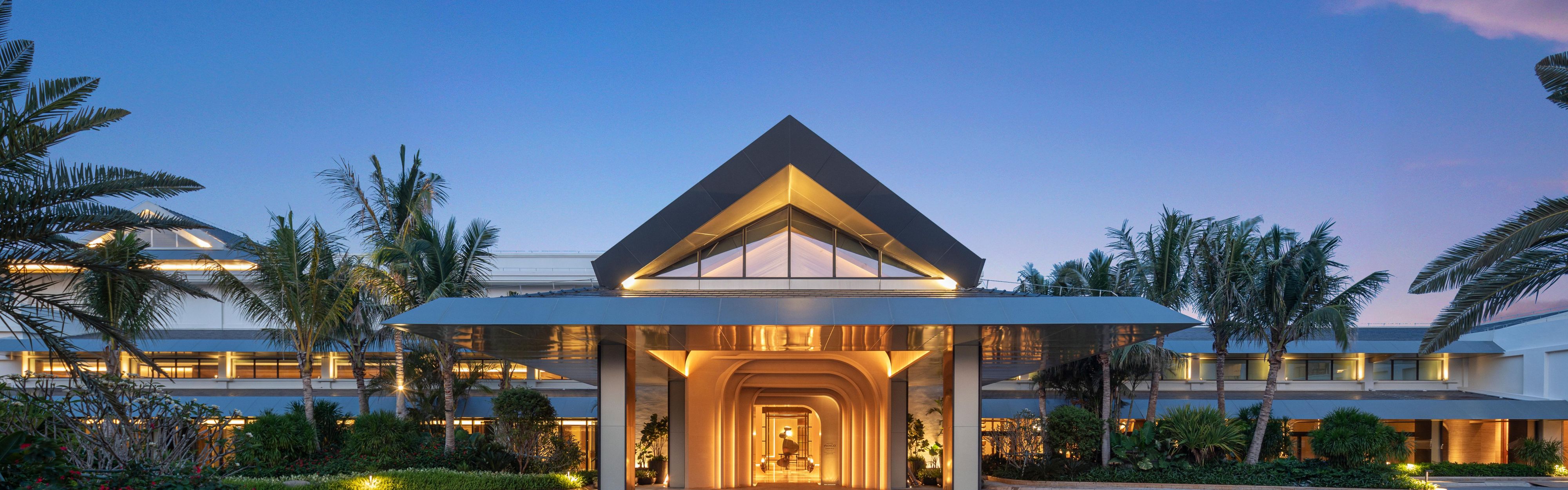 $hotelInfo.mediaDetails.welcomePhotos.primaryPhoto.caption}