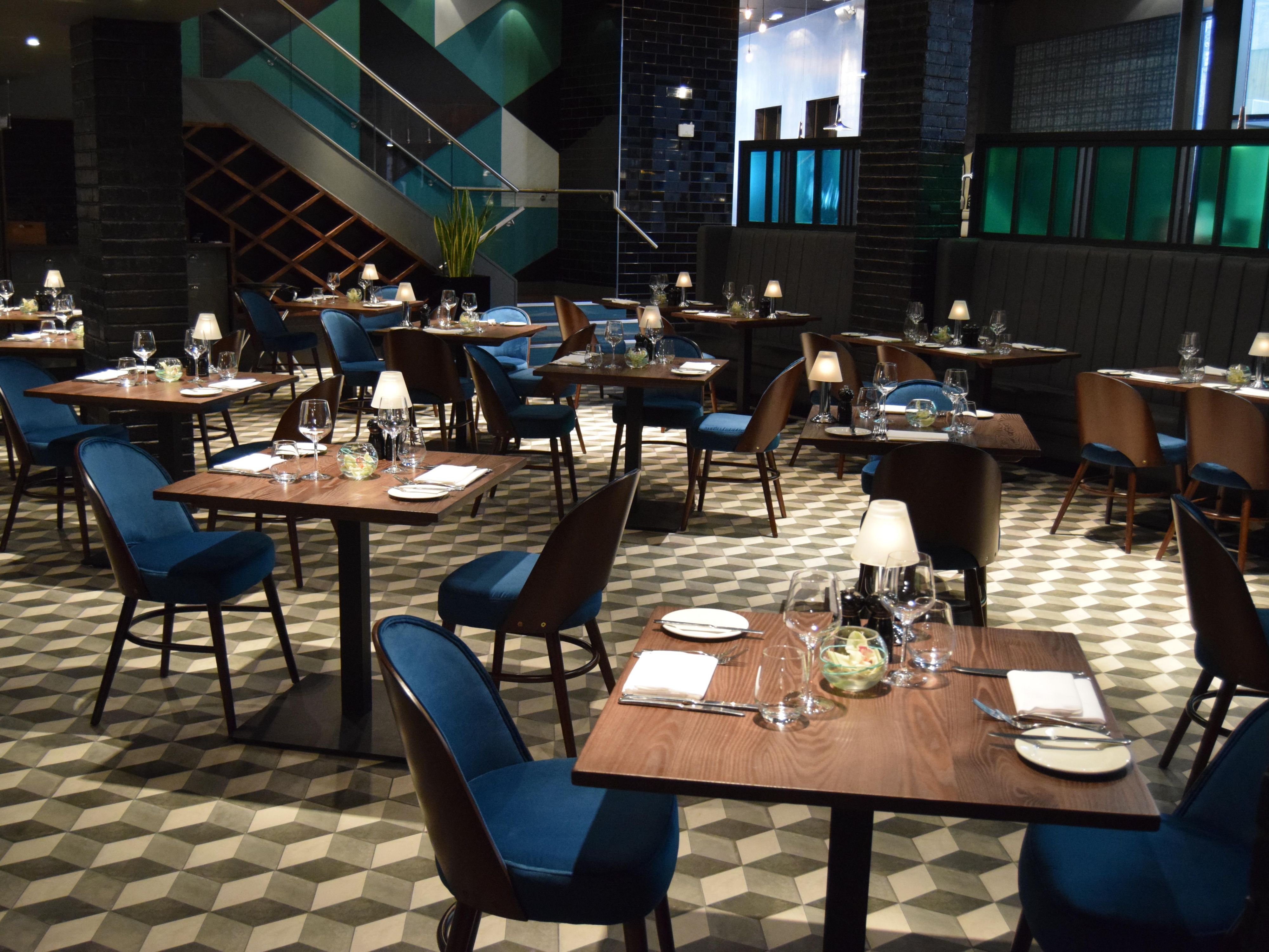 Steakhouse Bar & Grill Liverpool is situated within the contemporary boutique Hotel Indigo. It pays homage to the rich industrial heritage of the restaurant's location on Chapel Street, once home to the city's cotton trade and Liverpool's enduring music legacy.
Open Monday to Friday 12:00 to 22:00, Saturday 13:00 to 22:00 and Sunday 13:00 to 21:00
