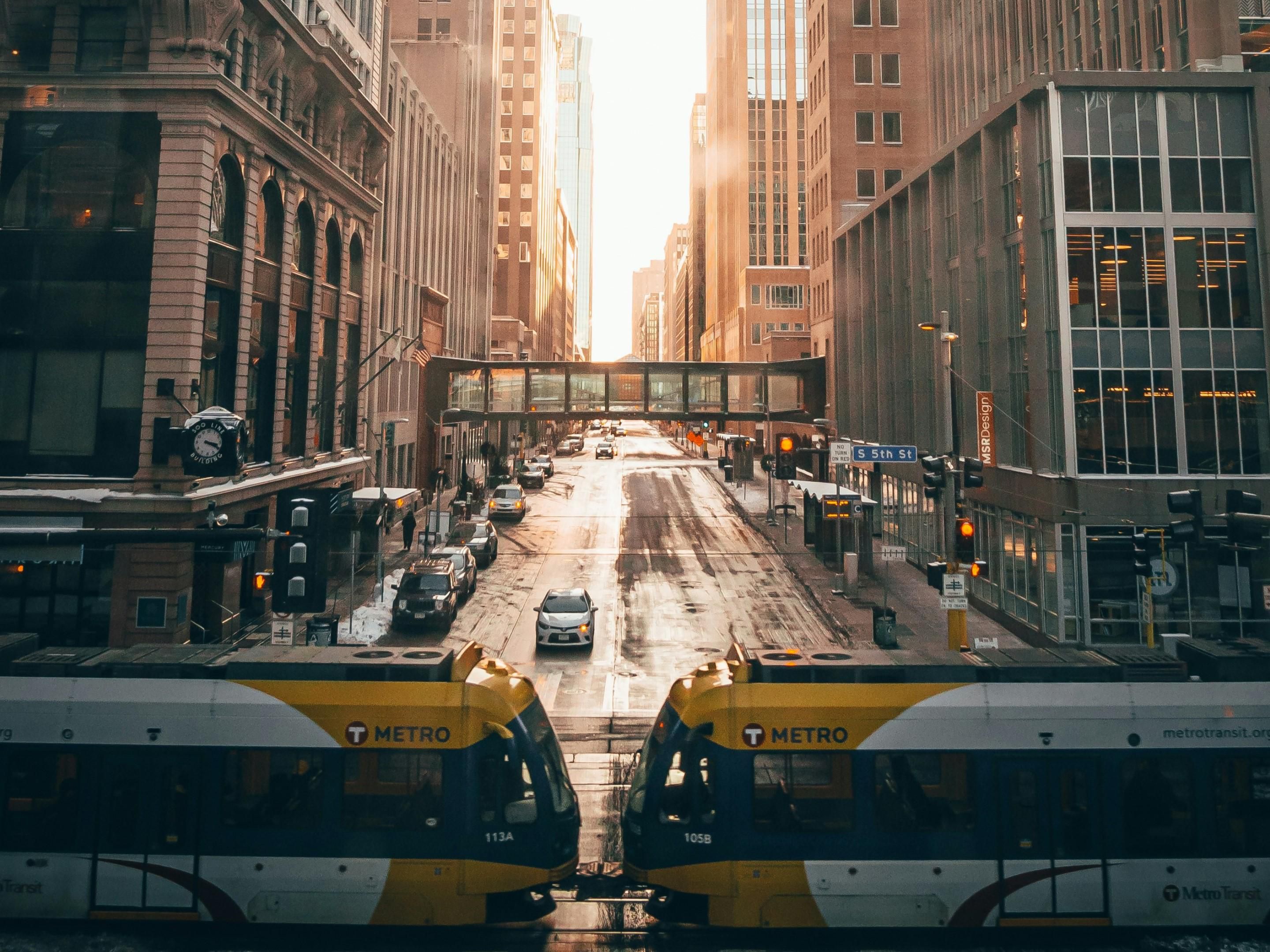 Only a 3-minute walk from the Nicollet Mall light rail station, offering easy access to MSP Airport, U.S. Bank Stadium, Target Field, and the Mall of America. Explore the best of Minneapolis and beyond with quick, convenient transit connections.