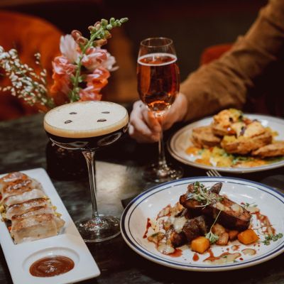 Seasonal Farm-to-Table Entrees at Countrypolitan Bar & Kitchen