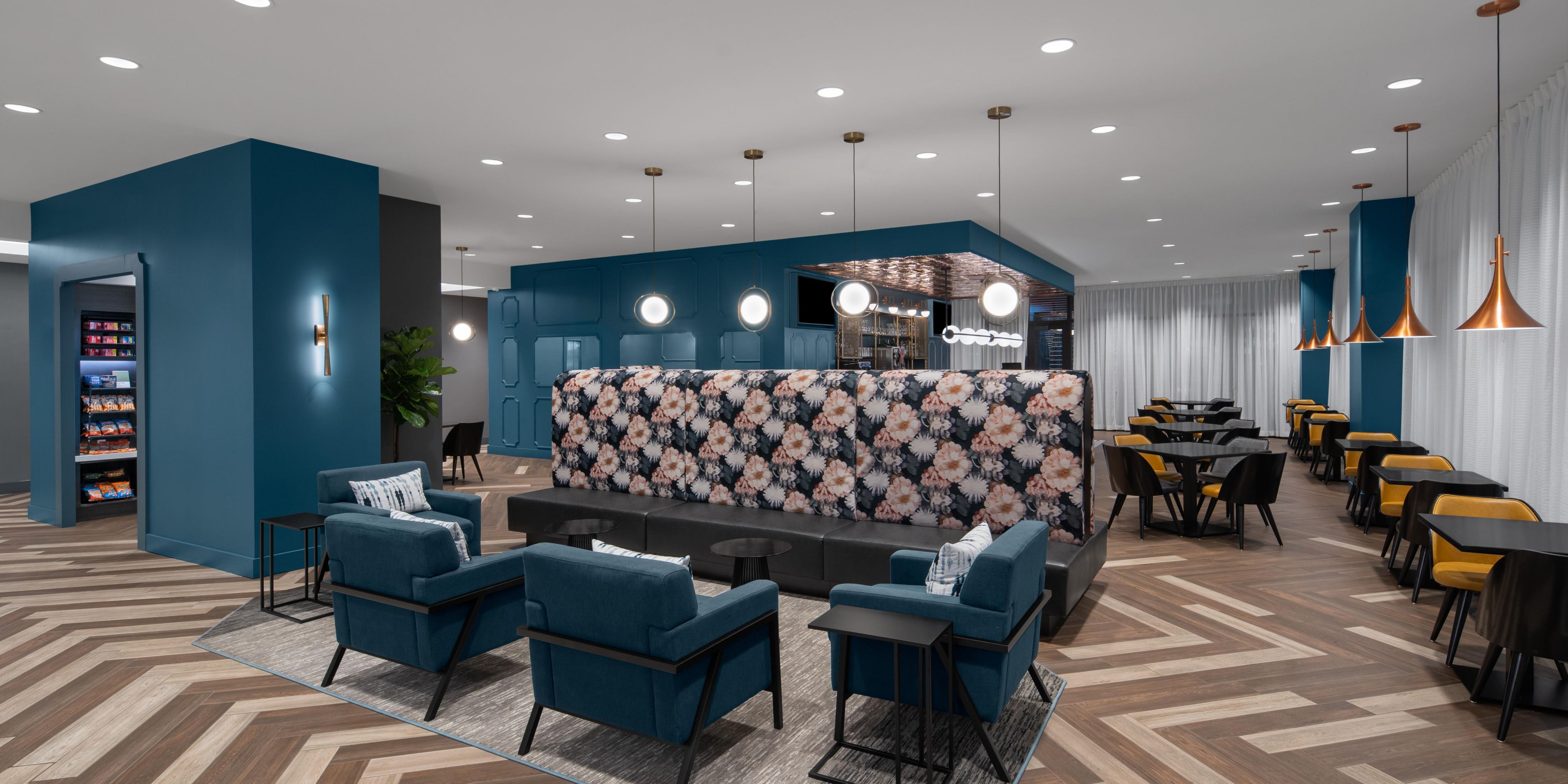 Enjoy our hotel lobby and marketplace.