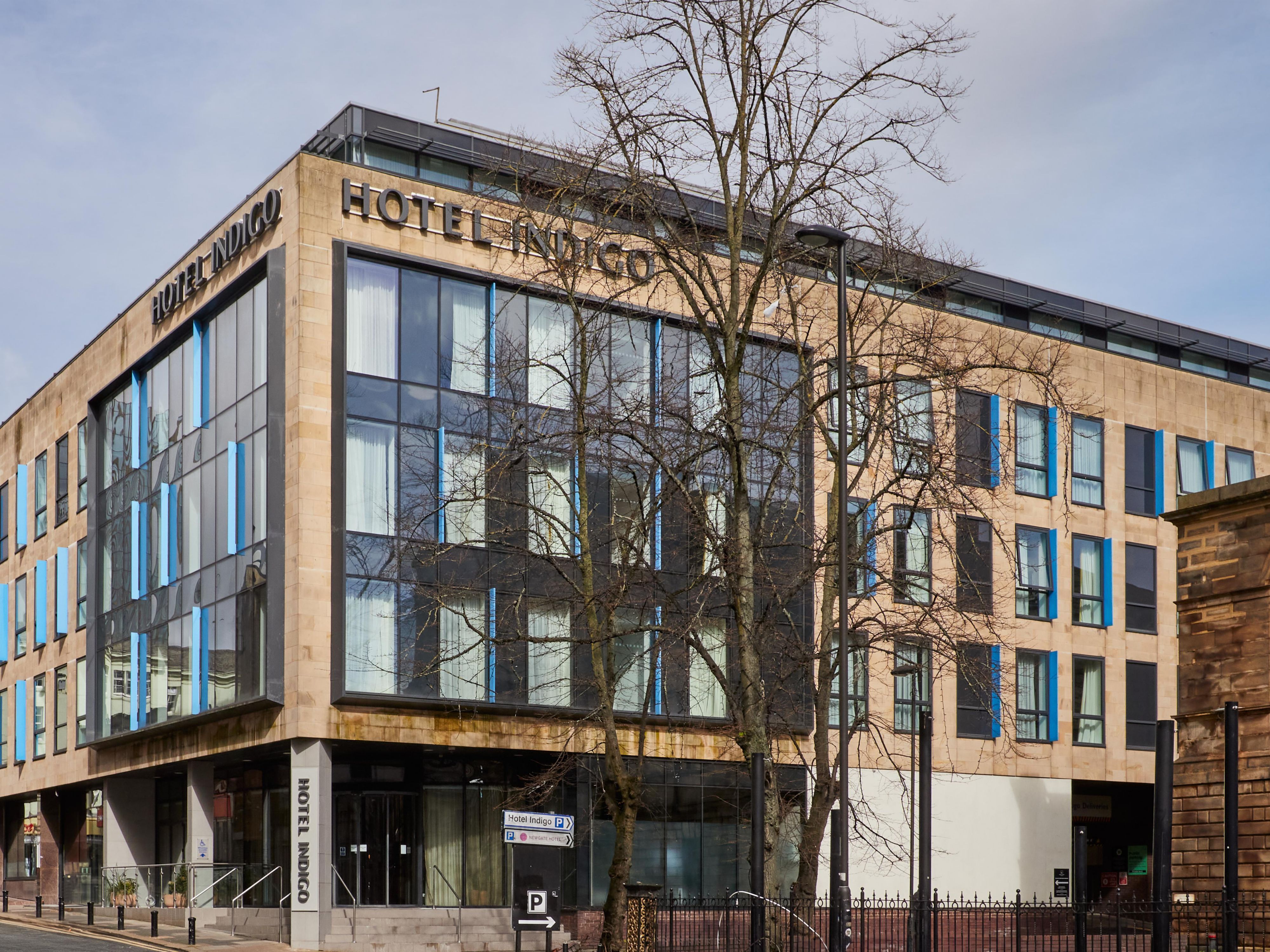100 car parking spaces located on site, available for hotel residents and the general public. Subject to availability, first come, first served. Accessible spaces also available.
Parking for overnight hotel guests is £14 per night.