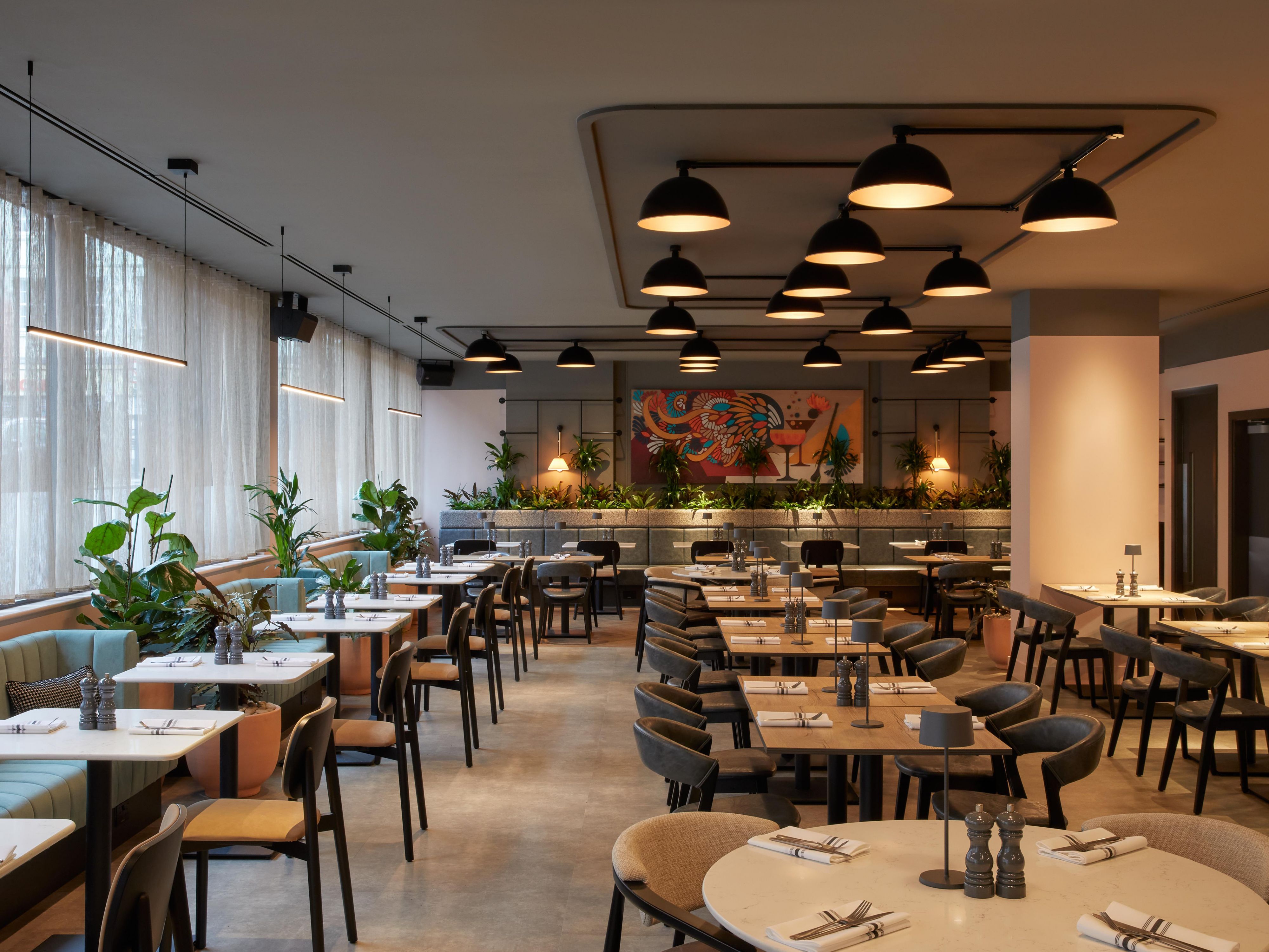 Social Bird brings you food and drinks you'll rave about in a laid back setting. Our space is for everyone. Cosy coffees and quick lunches. Co-working or catch-ups. Sit-down dinners to feeling fancy Friday night cocktails.