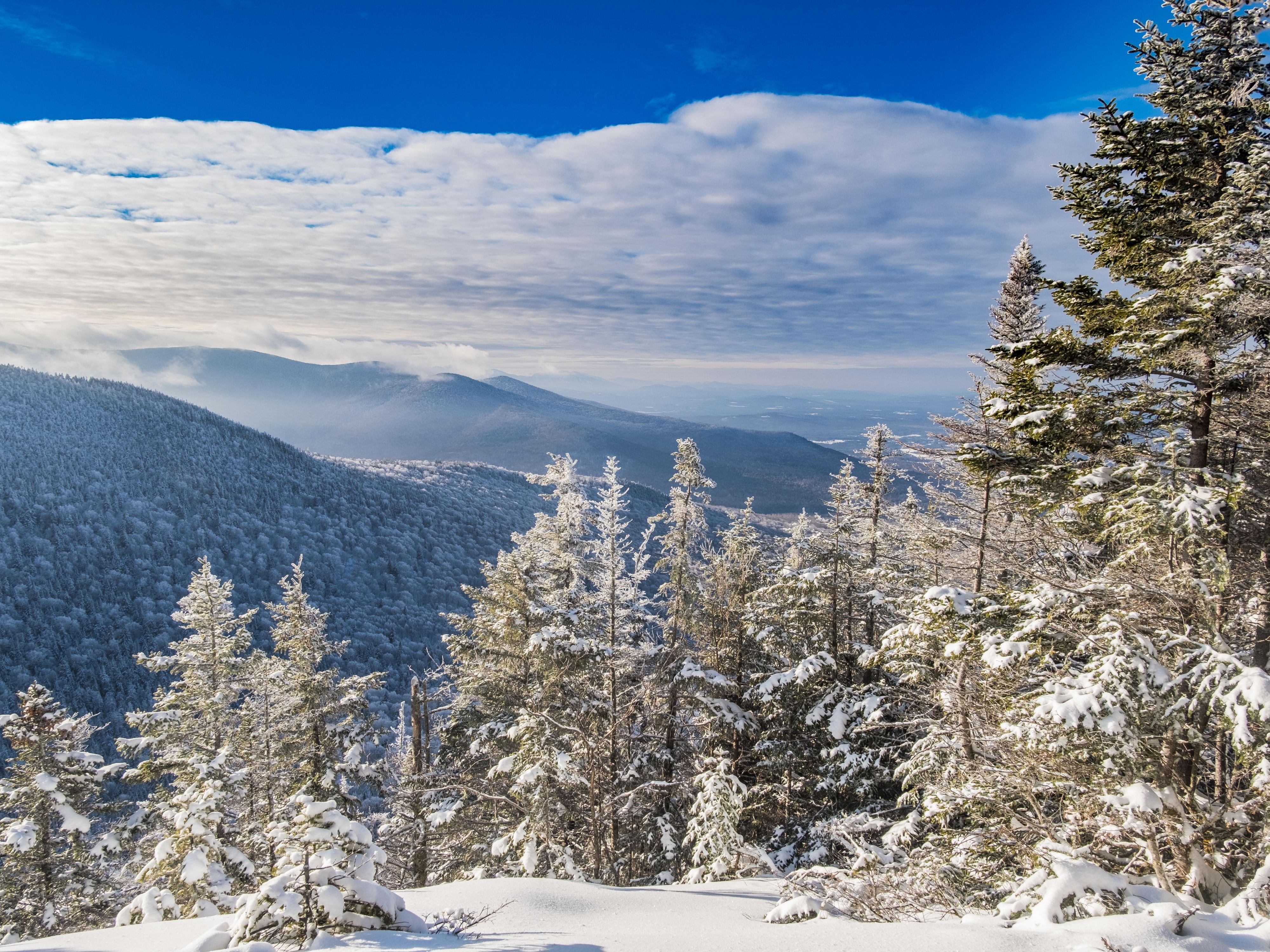 Nestled near Mount Washington, Cranmore, and Attitash, Hotel Indigo North Conway is your basecamp for year-round adventure. Ski pristine slopes in winter, hike rugged trails in spring, bike scenic paths in summer, and enjoy breathtaking foliage in fall—all just minutes away.