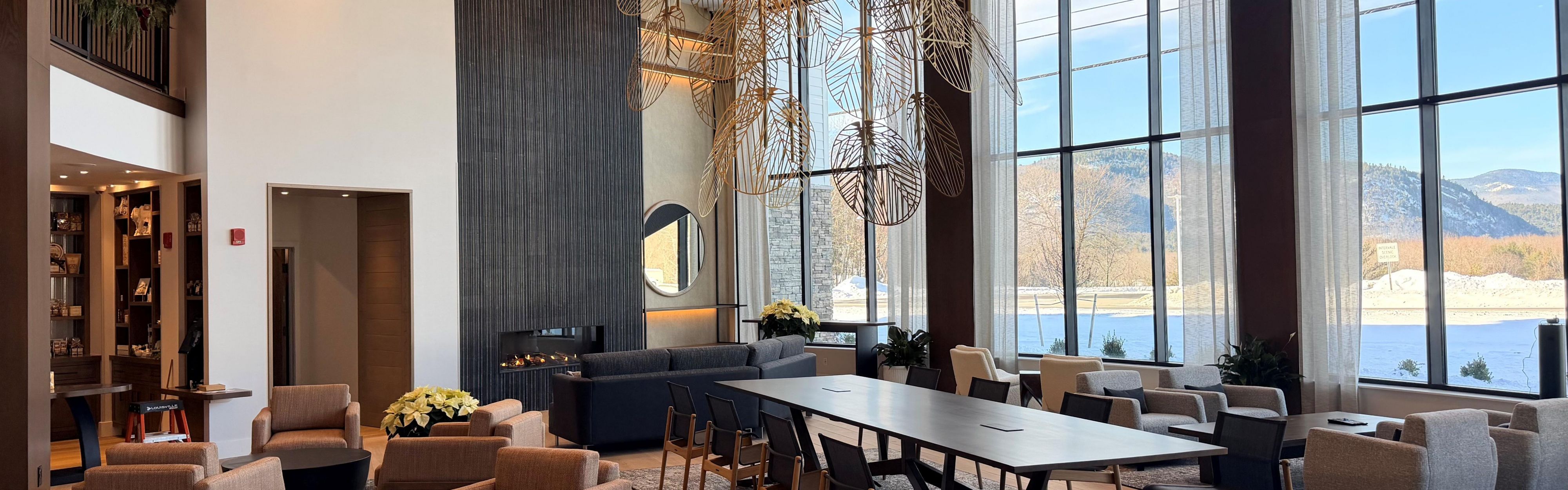 $hotelInfo.mediaDetails.welcomePhotos.primaryPhoto.caption}