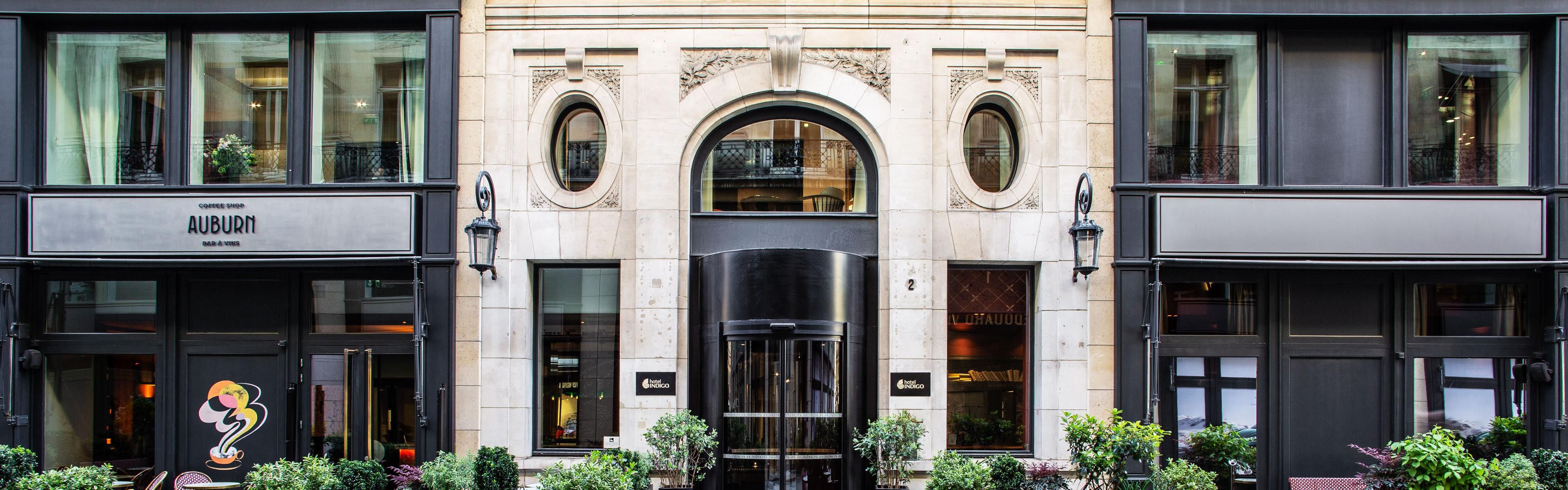 $hotelInfo.mediaDetails.welcomePhotos.primaryPhoto.caption}