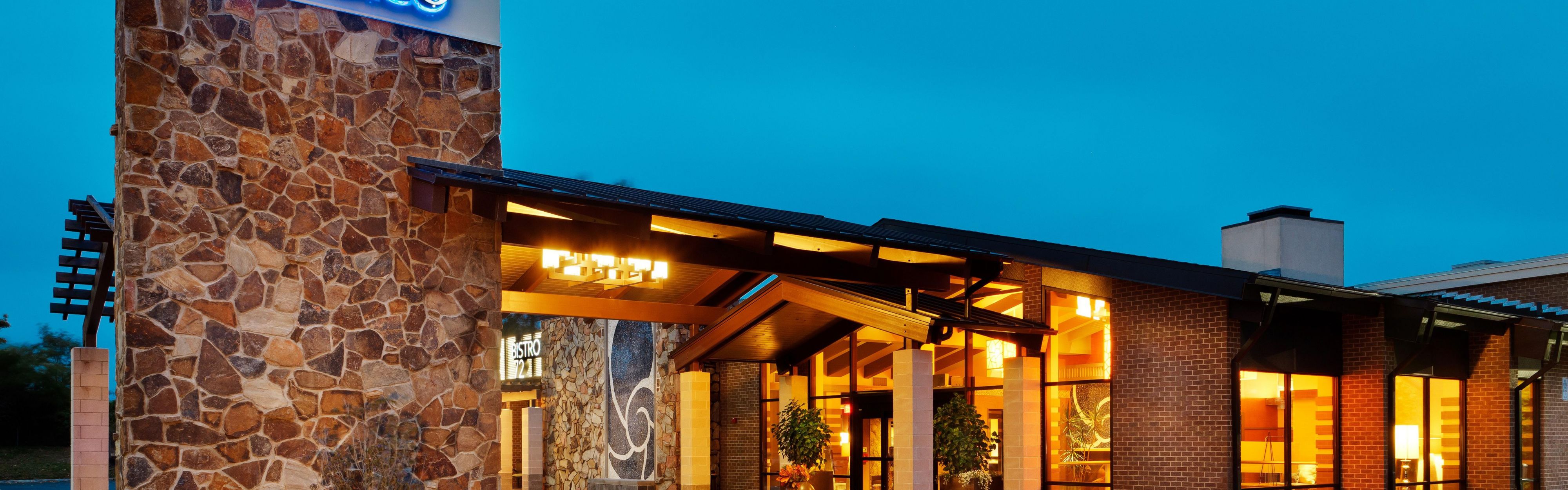 $hotelInfo.mediaDetails.welcomePhotos.primaryPhoto.caption}